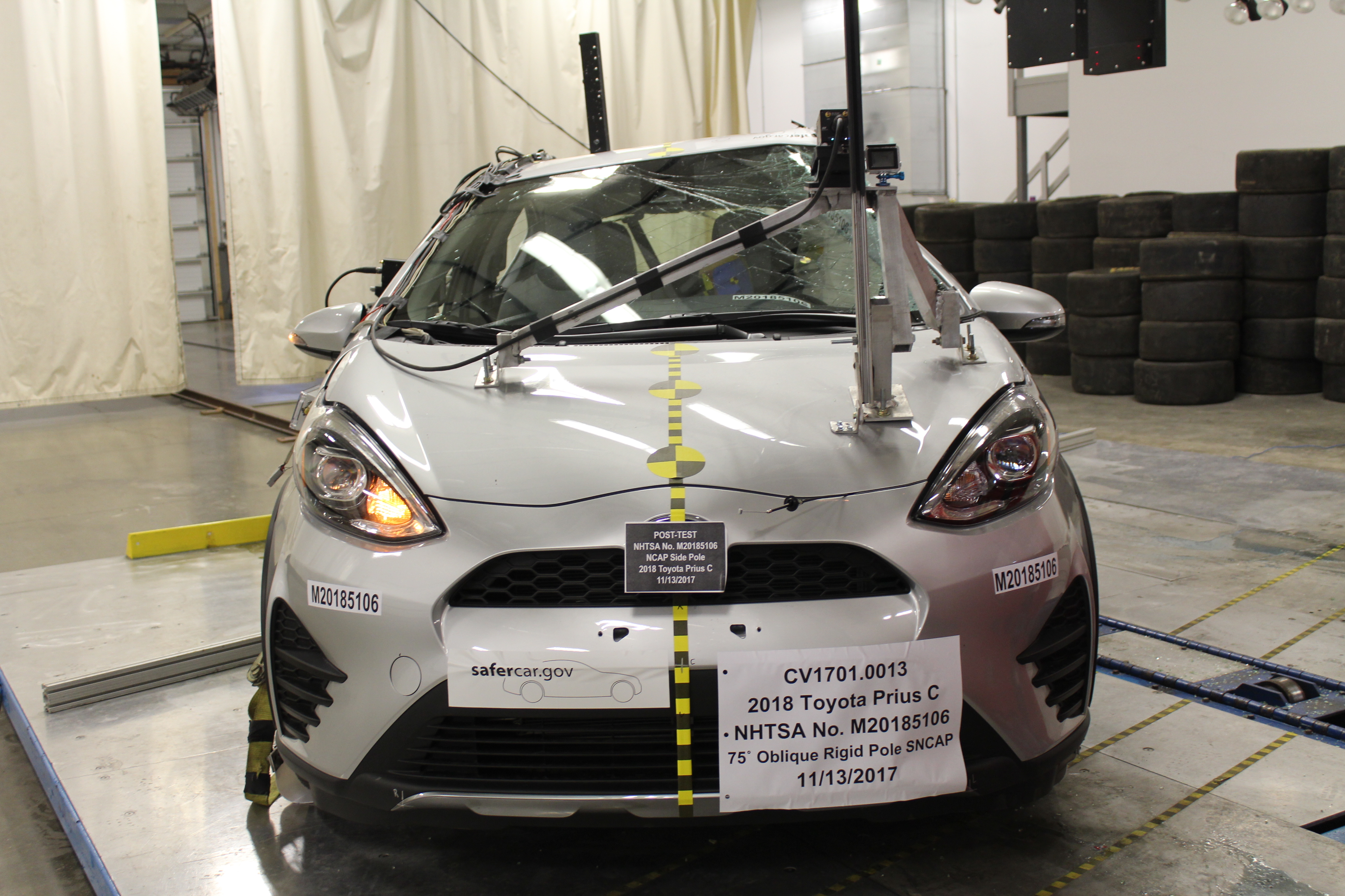 2018 TOYOTA PRIUS C crash image 4