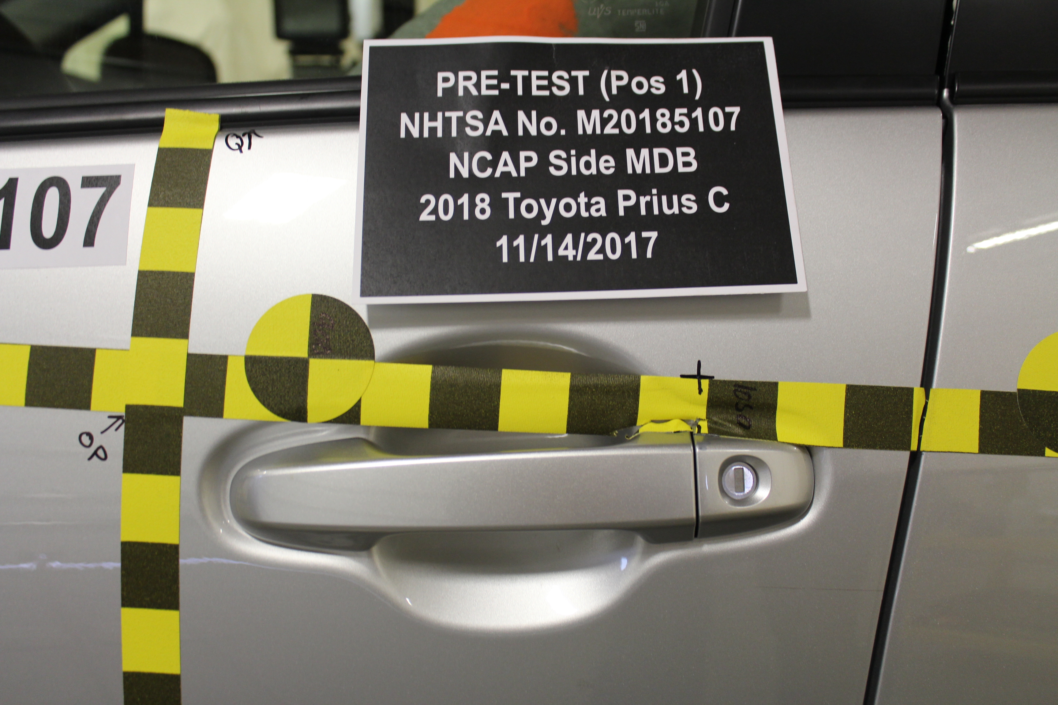 2018 TOYOTA PRIUS C crash image 21