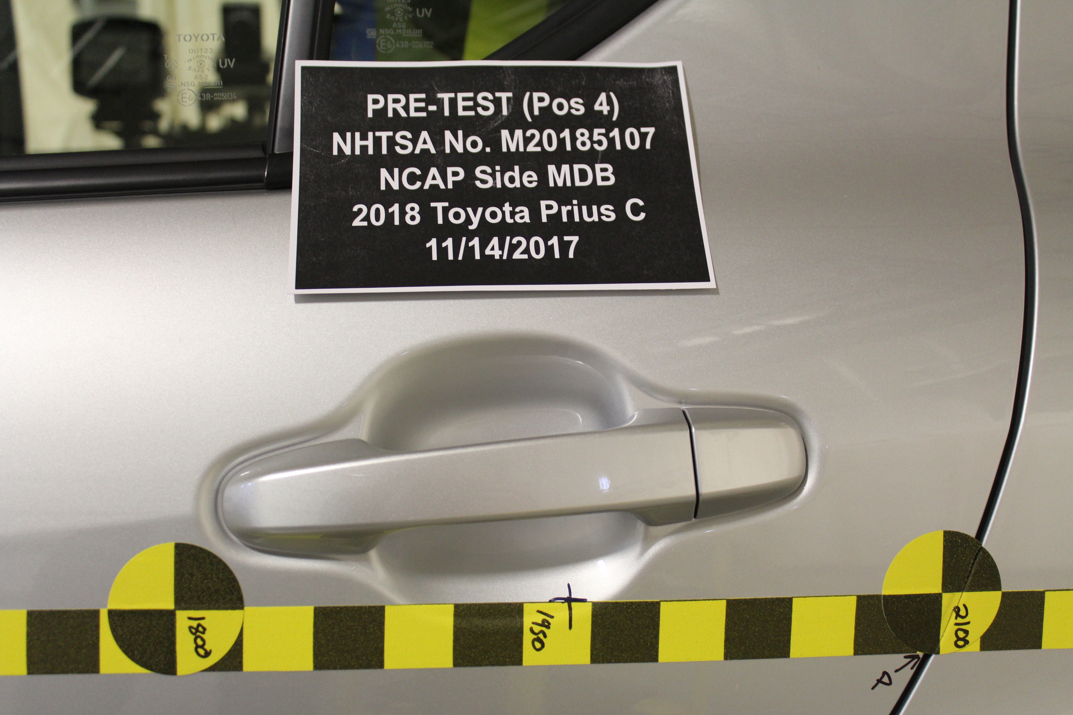 2018 TOYOTA PRIUS C crash image 23