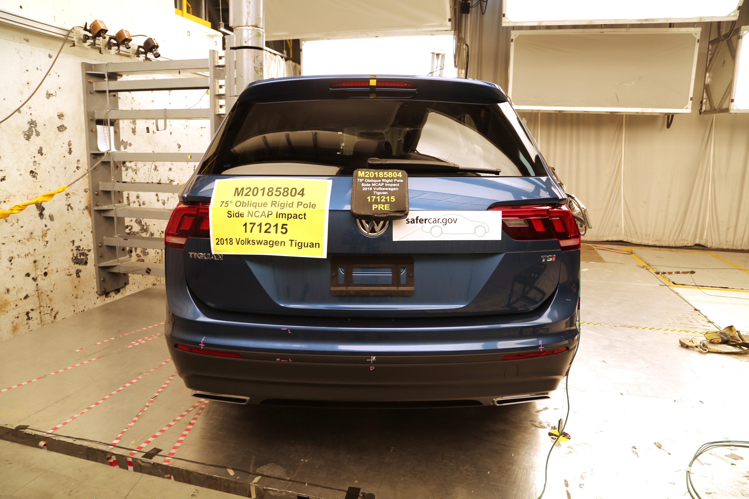 2018 VOLKSWAGEN TIGUAN crash image 11