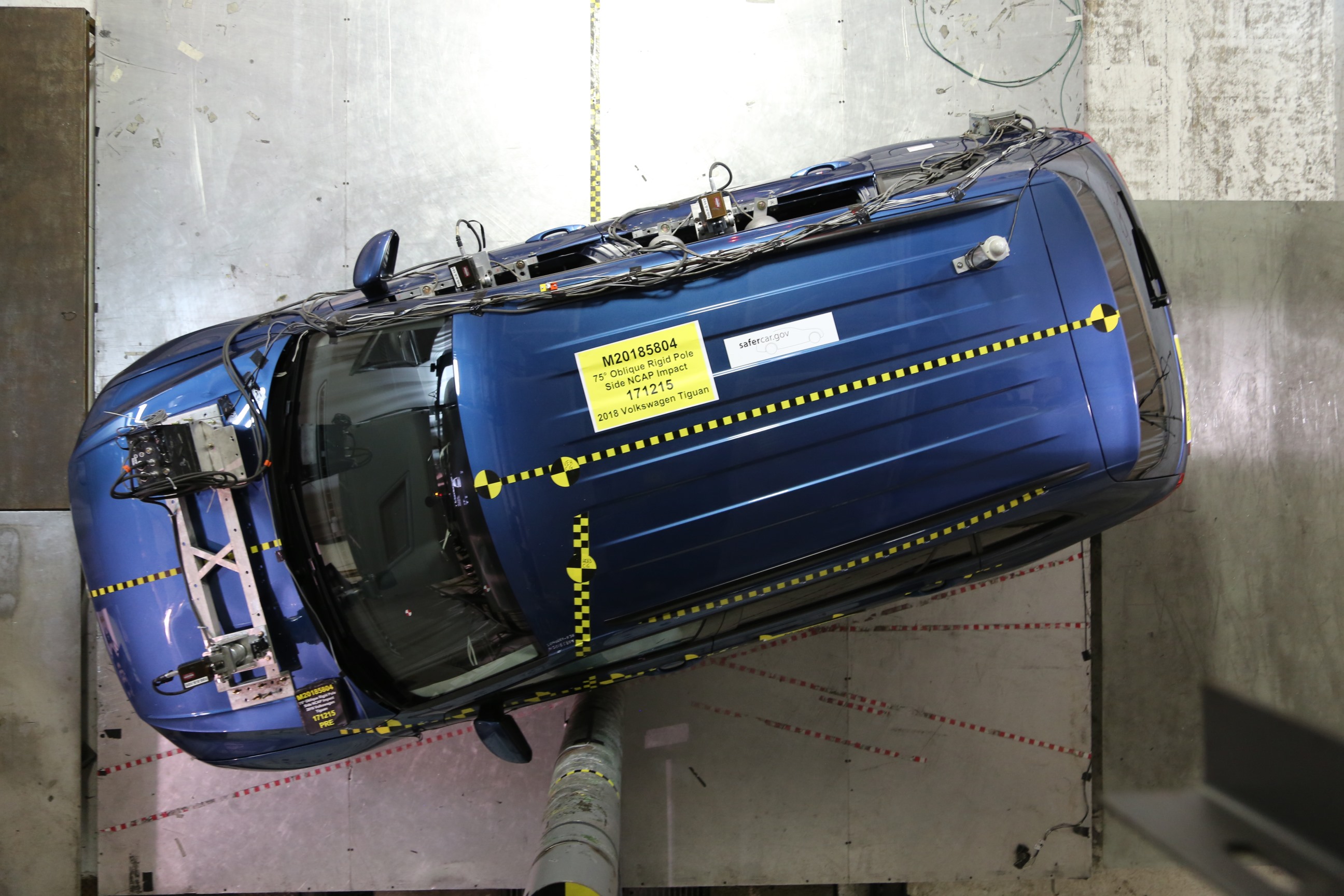 2018 VOLKSWAGEN TIGUAN crash image 15
