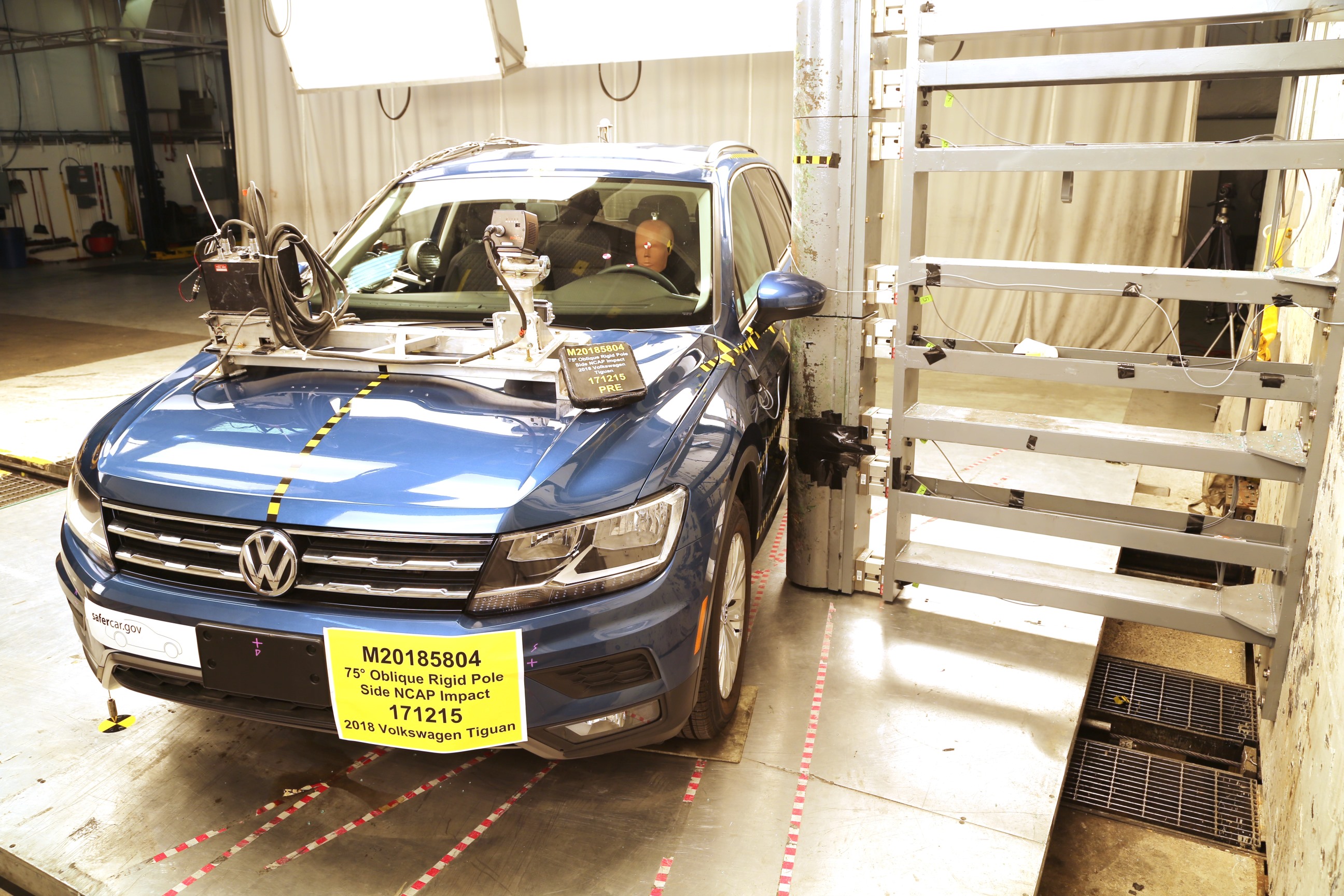 2018 VOLKSWAGEN TIGUAN crash image 5