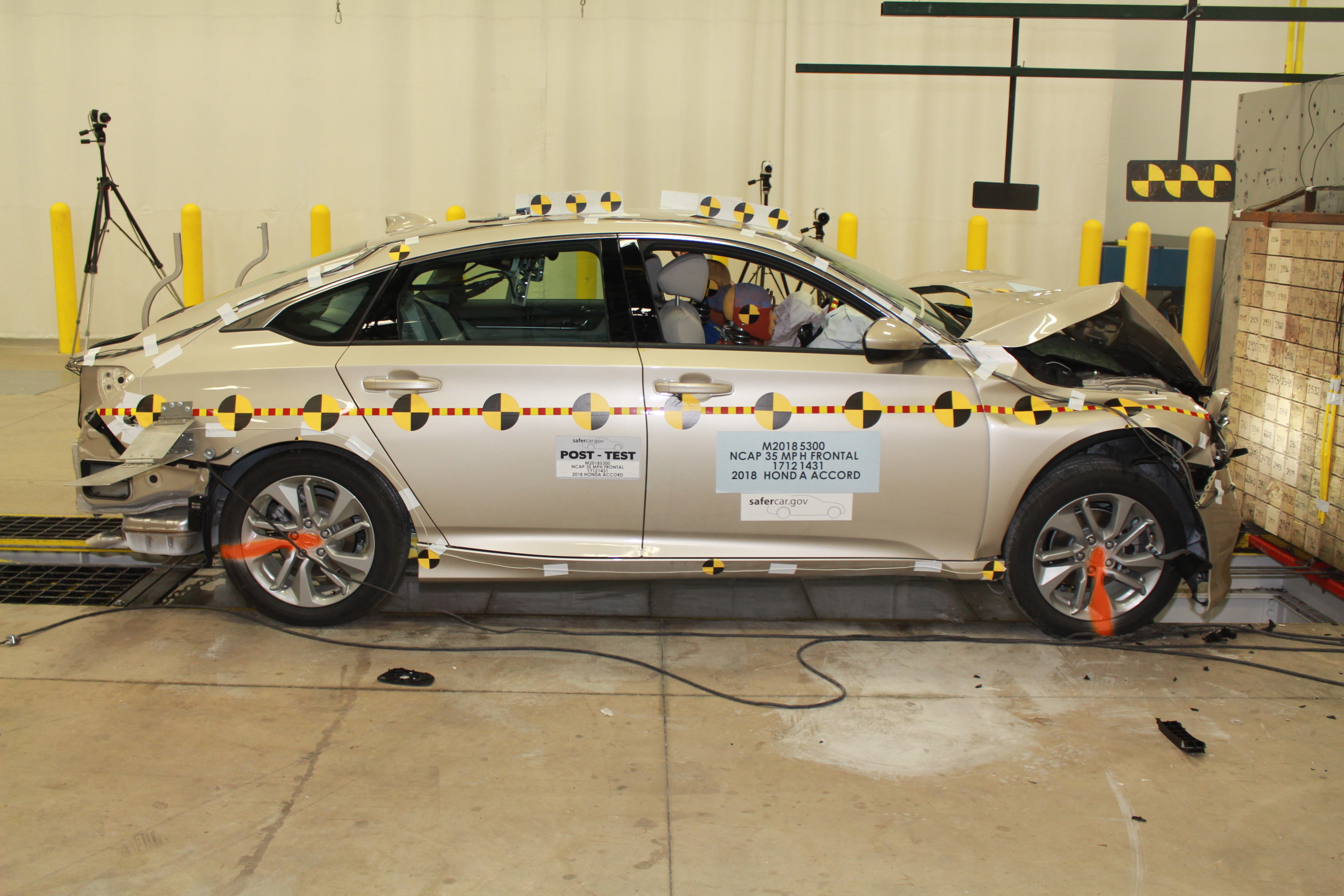 2018 HONDA ACCORD crash image 13