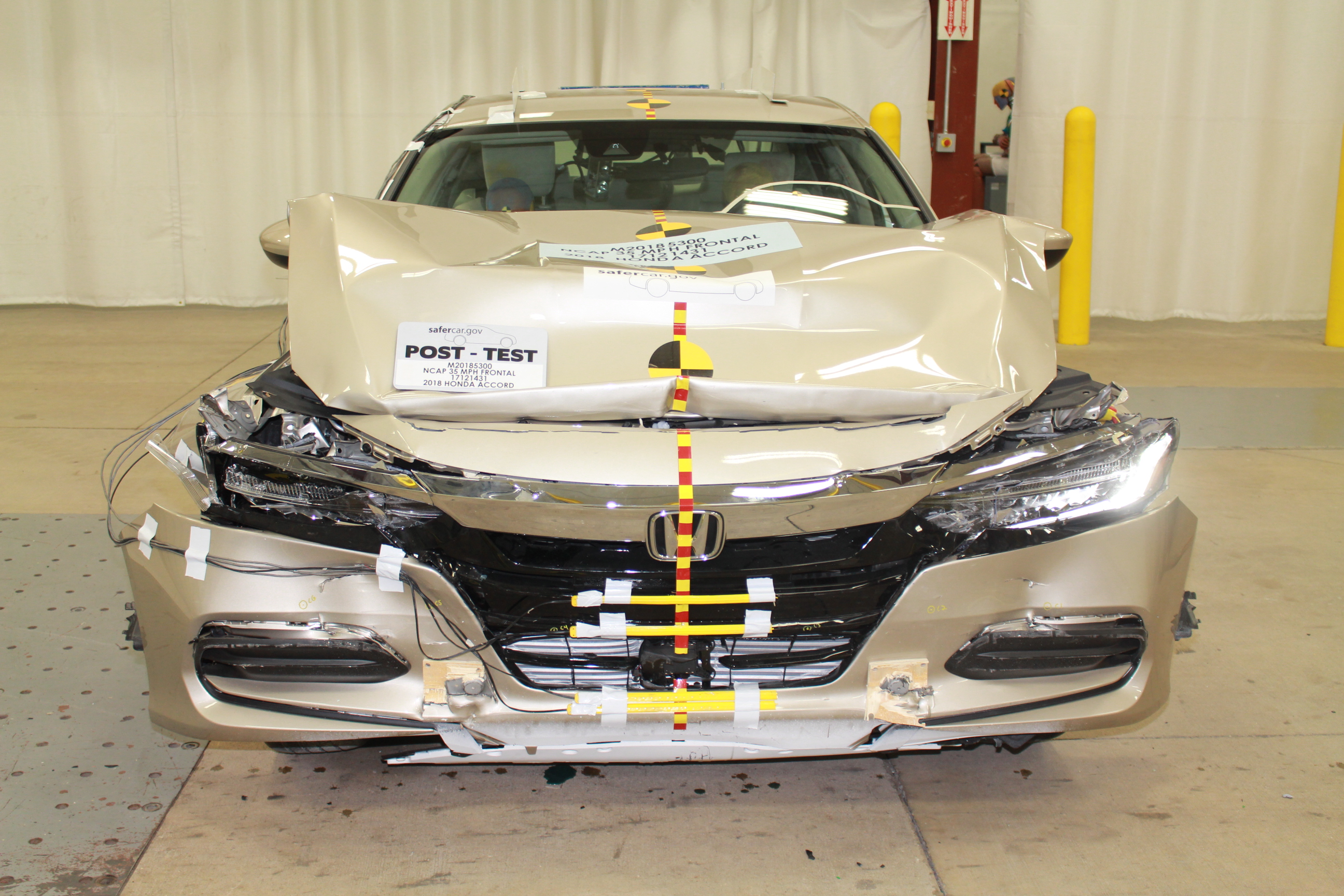 2018 HONDA ACCORD crash image 9