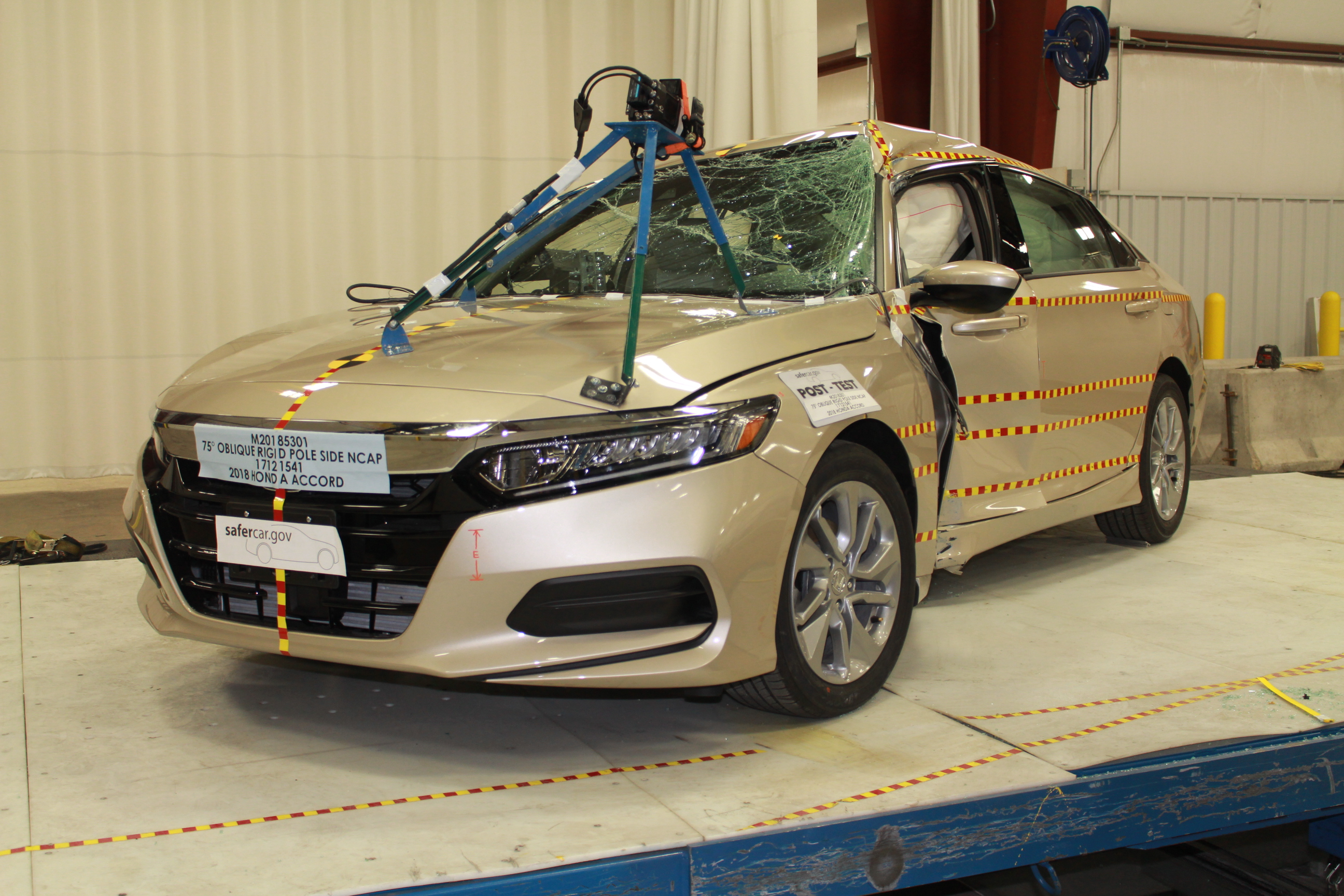 2018 HONDA ACCORD crash image 6