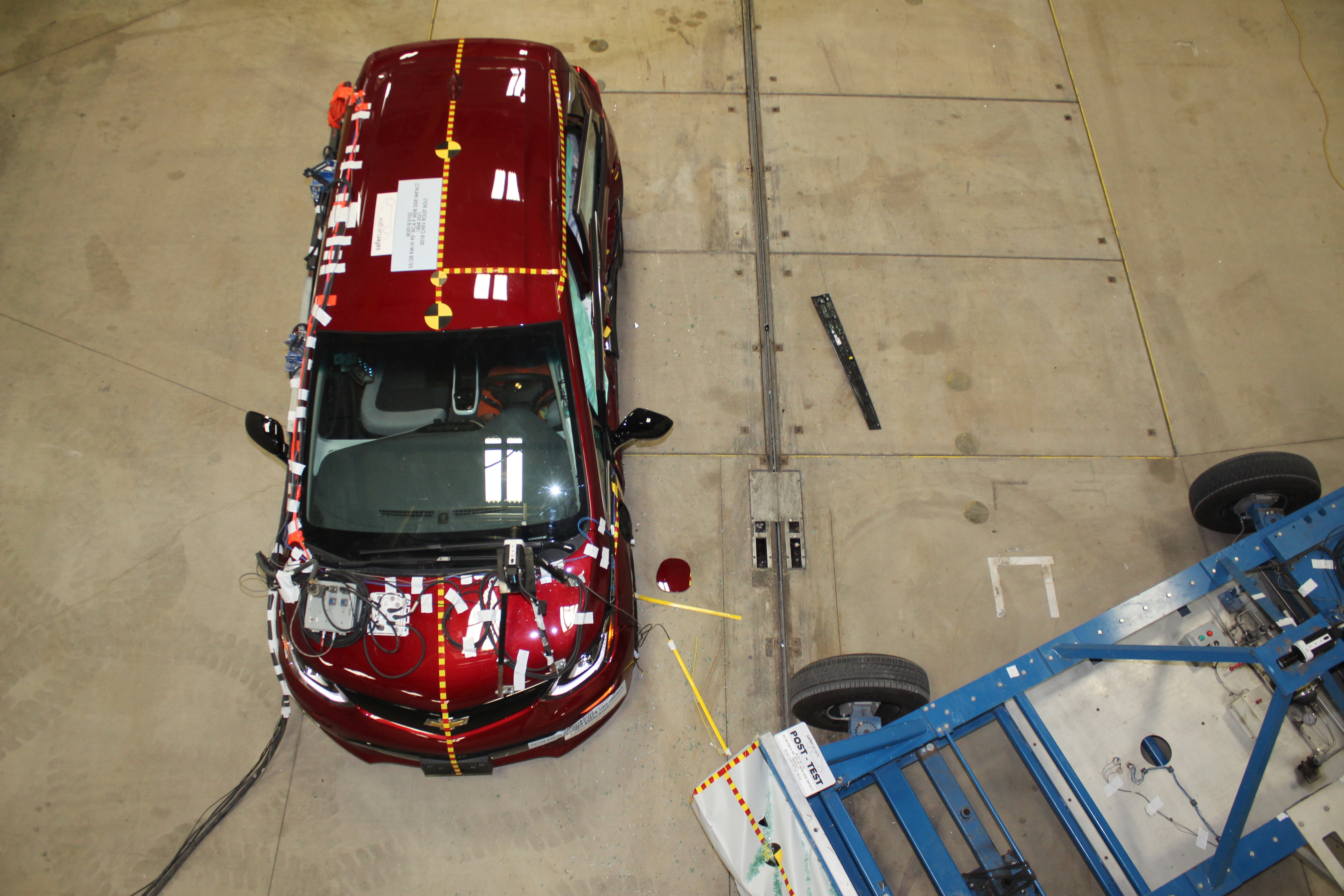 2018 CHEVROLET BOLT crash image 16