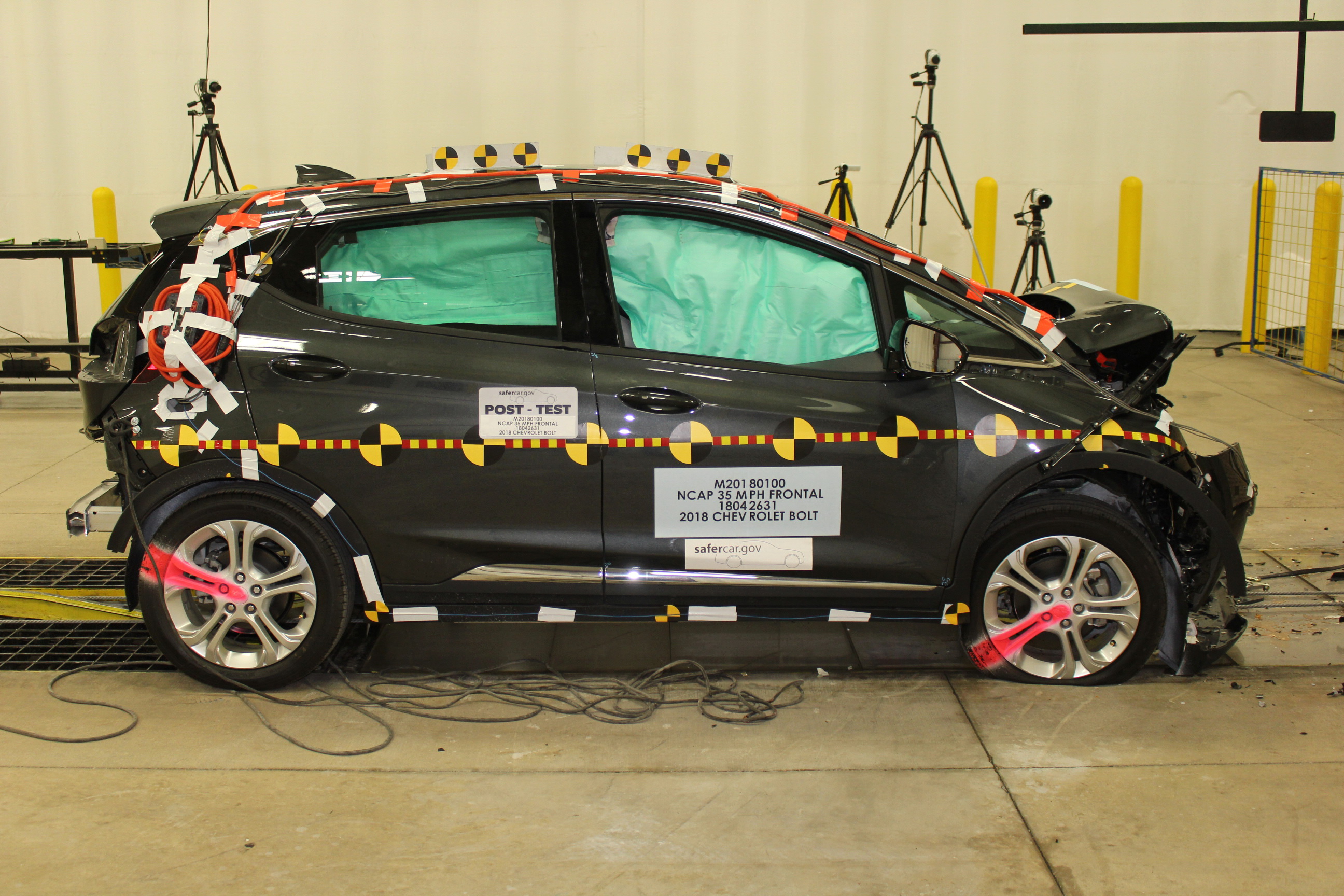 2018 CHEVROLET BOLT crash image 13