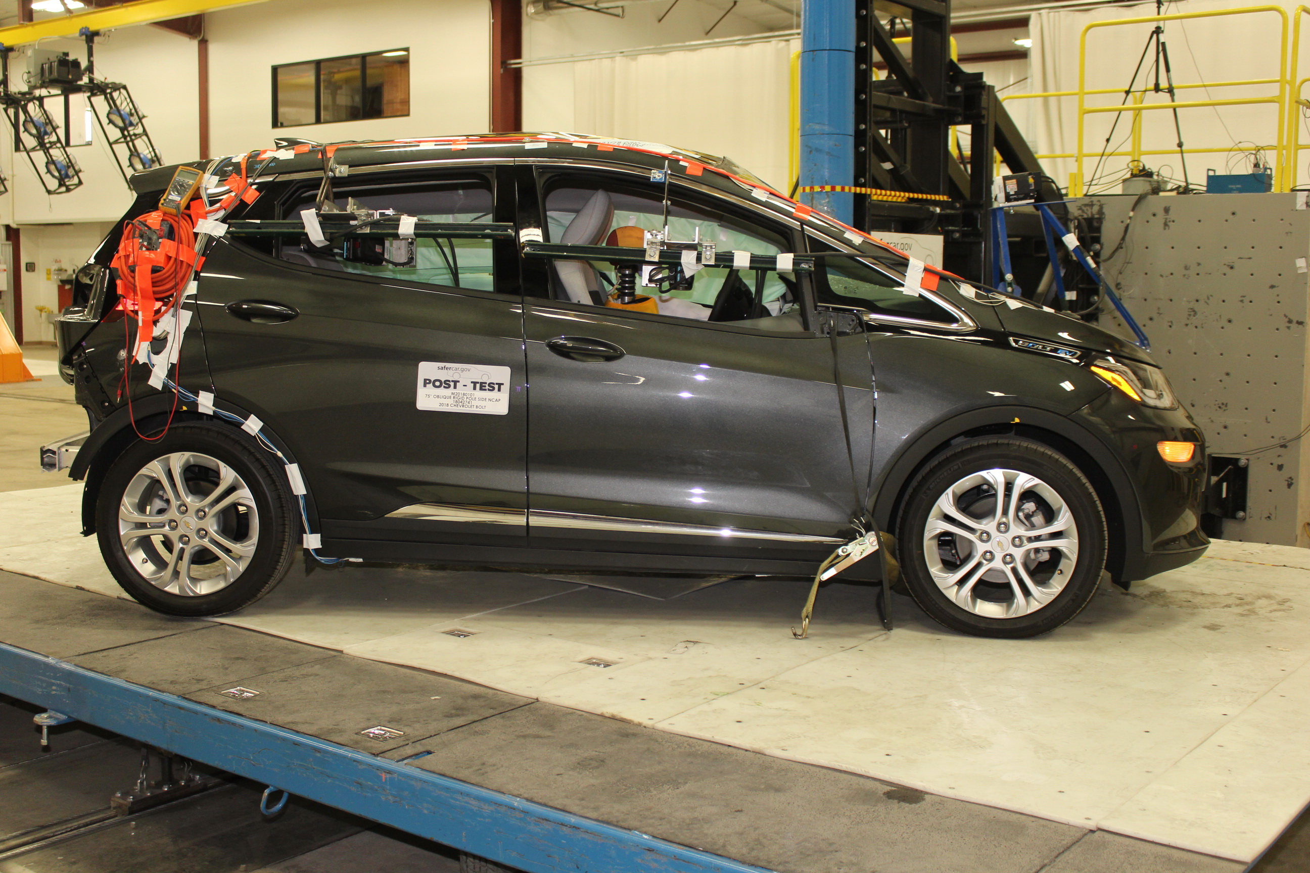 2018 CHEVROLET BOLT crash image 14