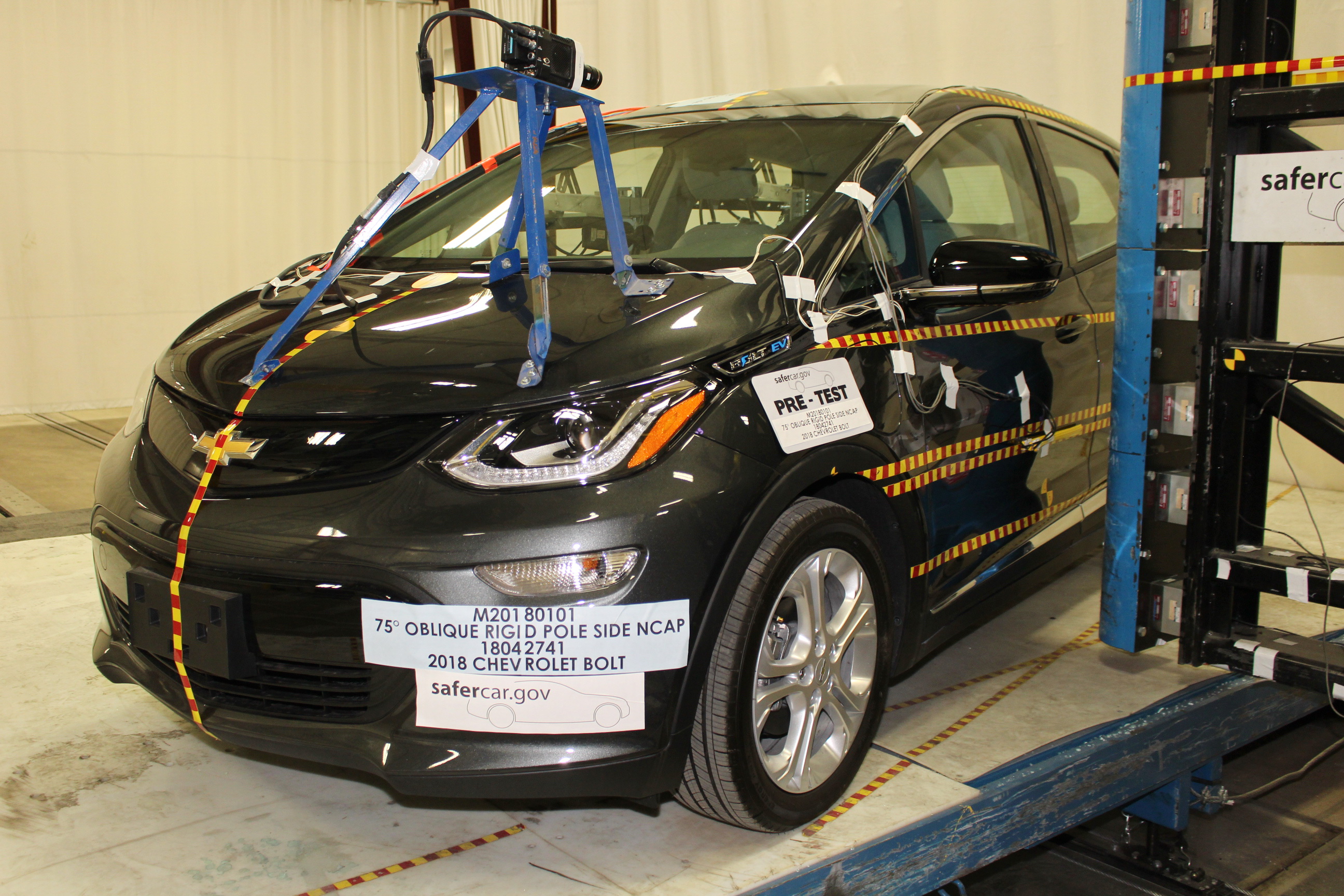 2018 CHEVROLET BOLT crash image 17
