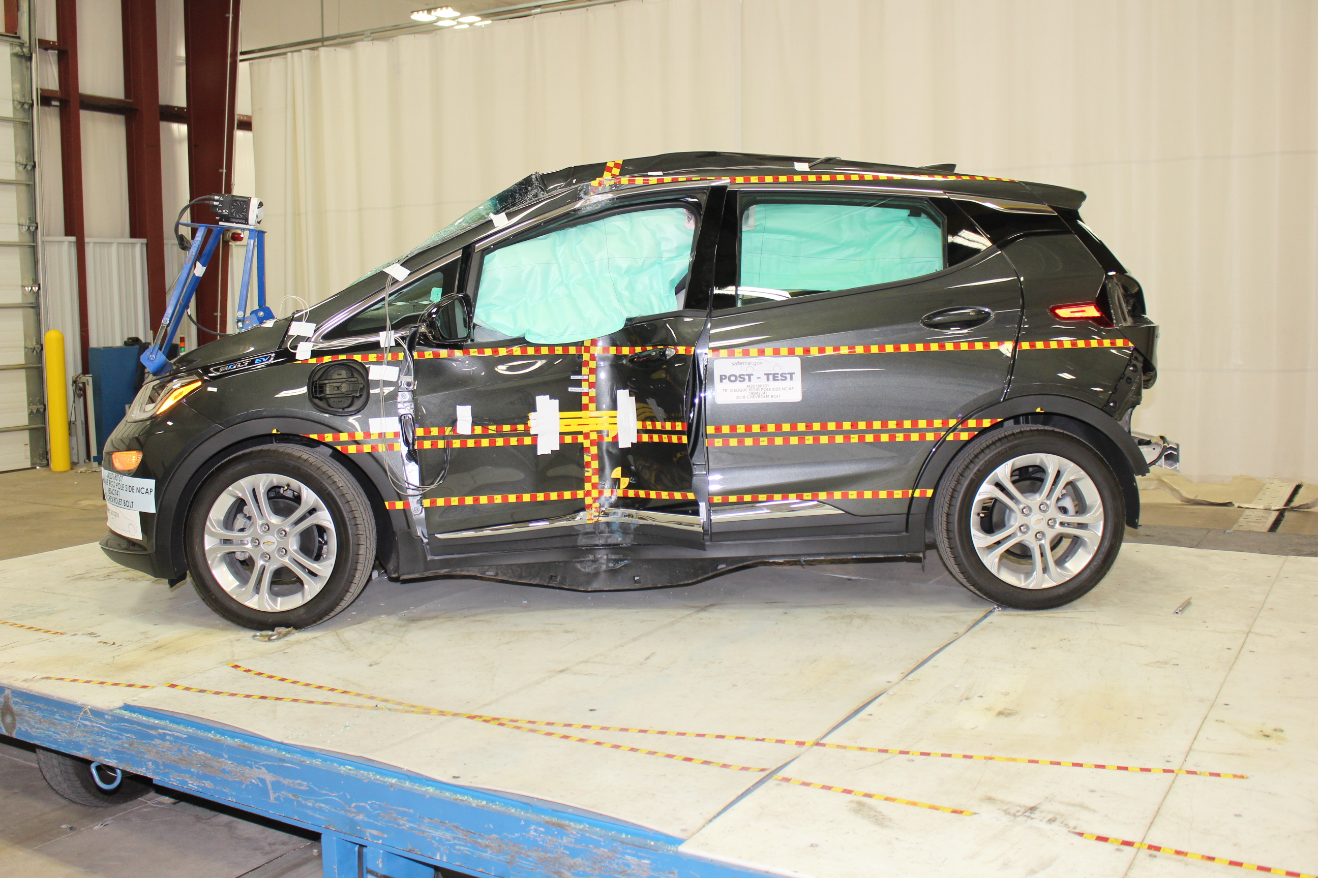 2018 CHEVROLET BOLT crash image 8