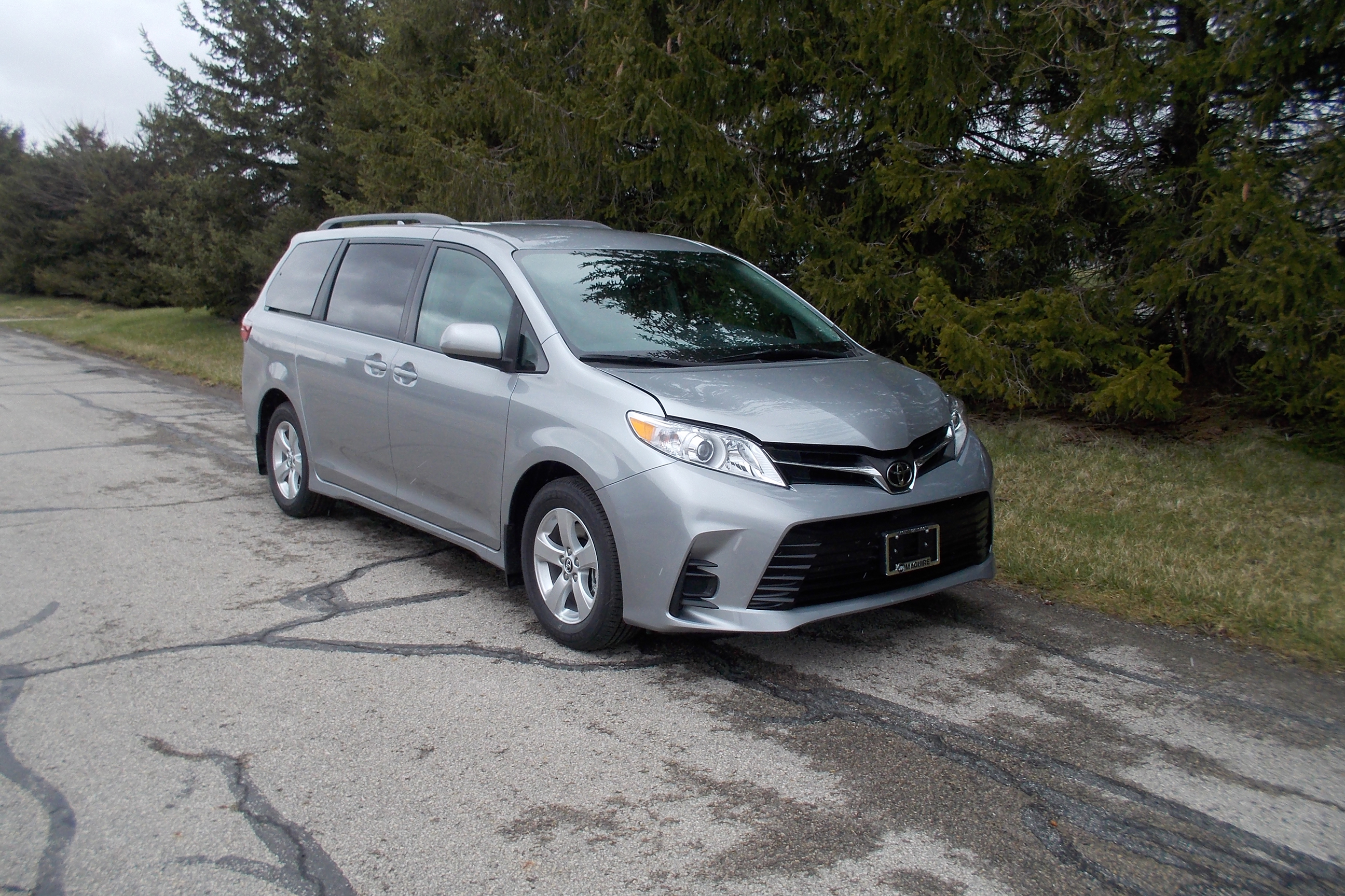 2018 TOYOTA SIENNA crash image