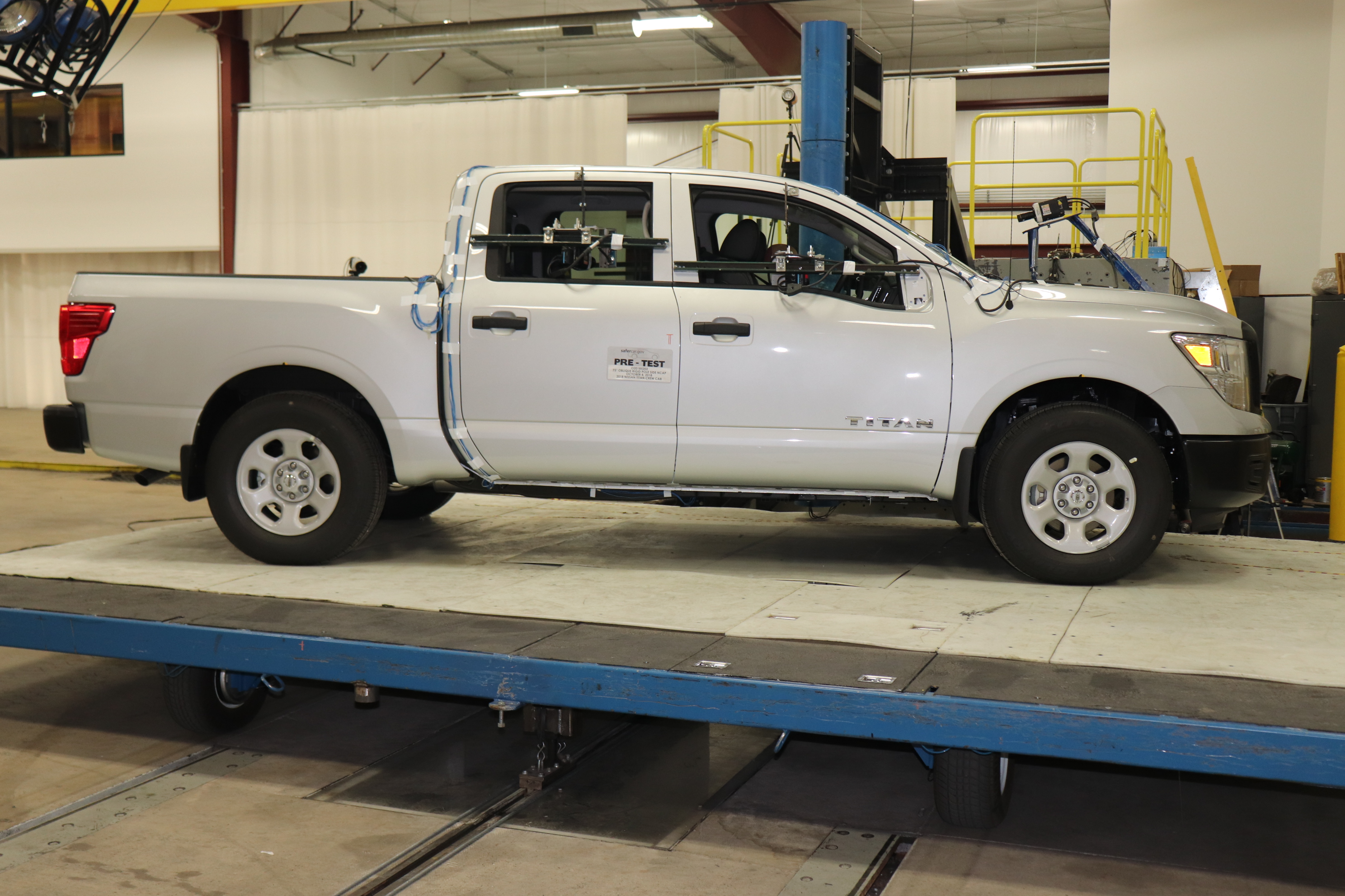 2018 NISSAN TITAN crash image 13