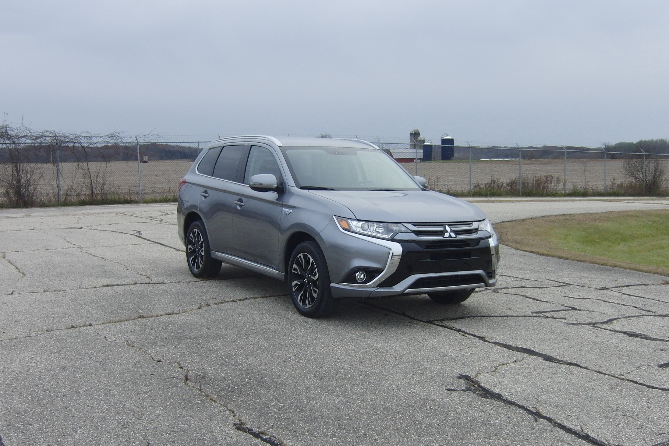 2018 MITSUBISHI OUTLANDER PHEV crash image