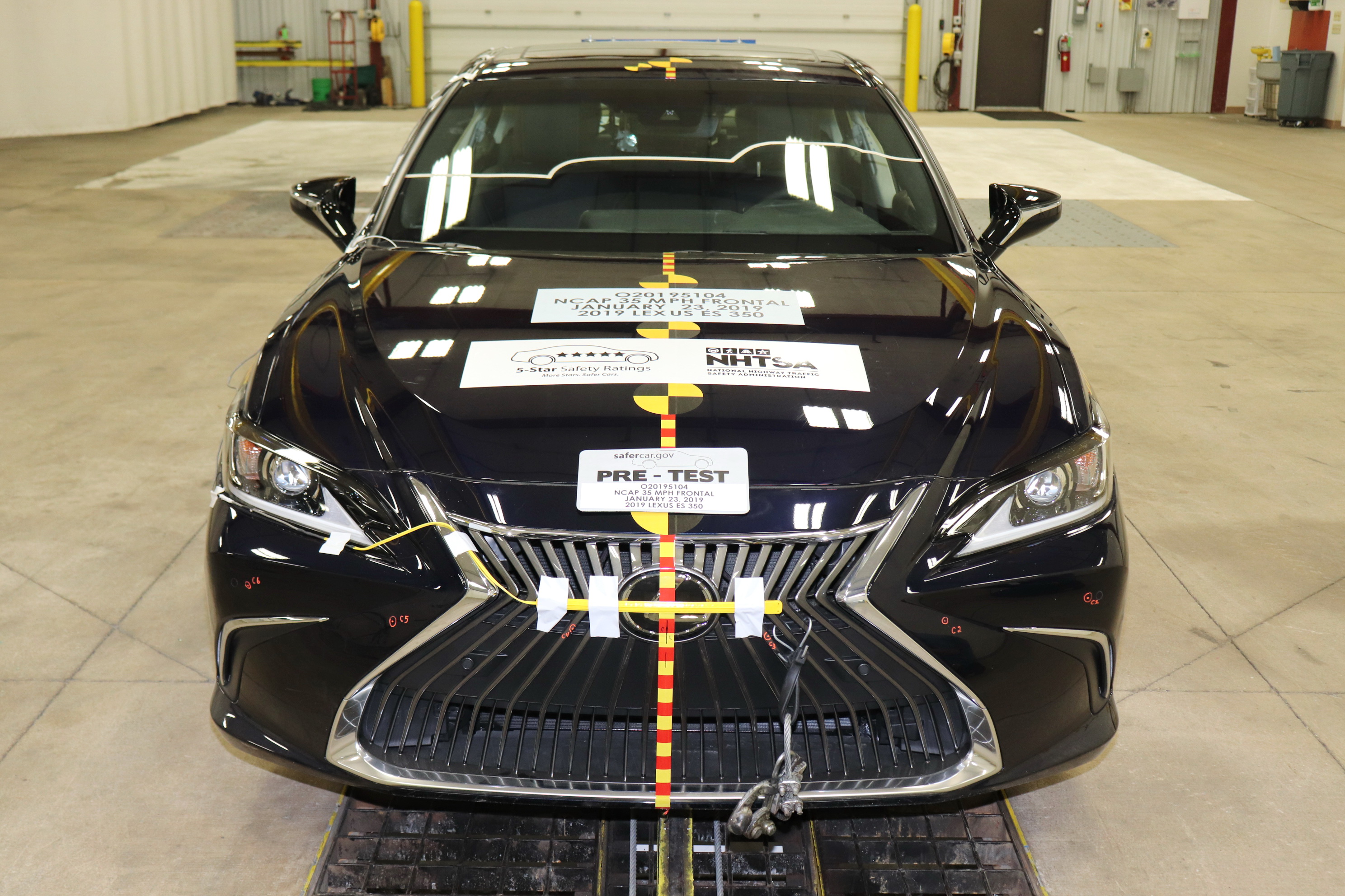 2019 LEXUS ES 350 crash image 9