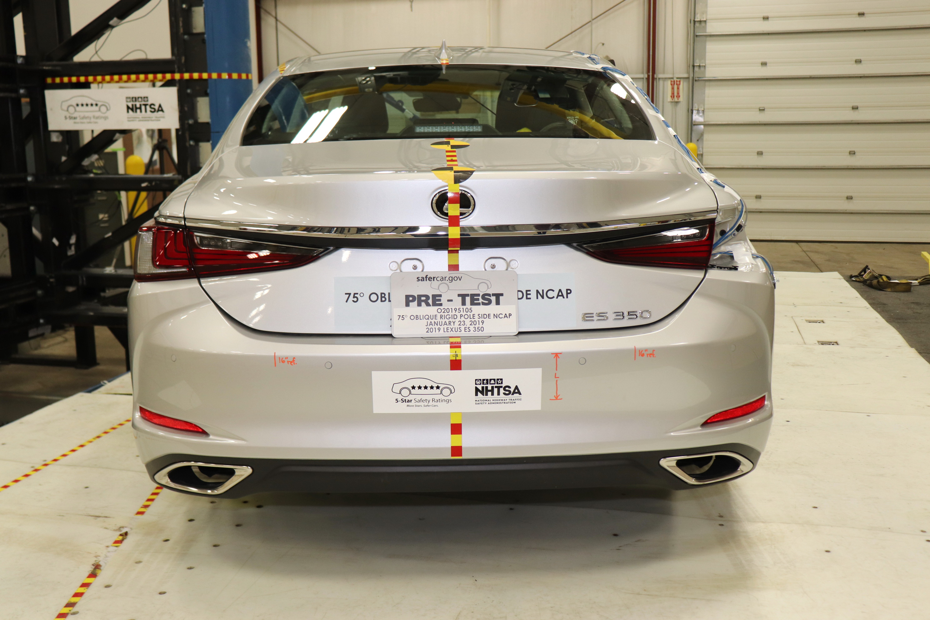 2019 LEXUS ES 350 crash image 11