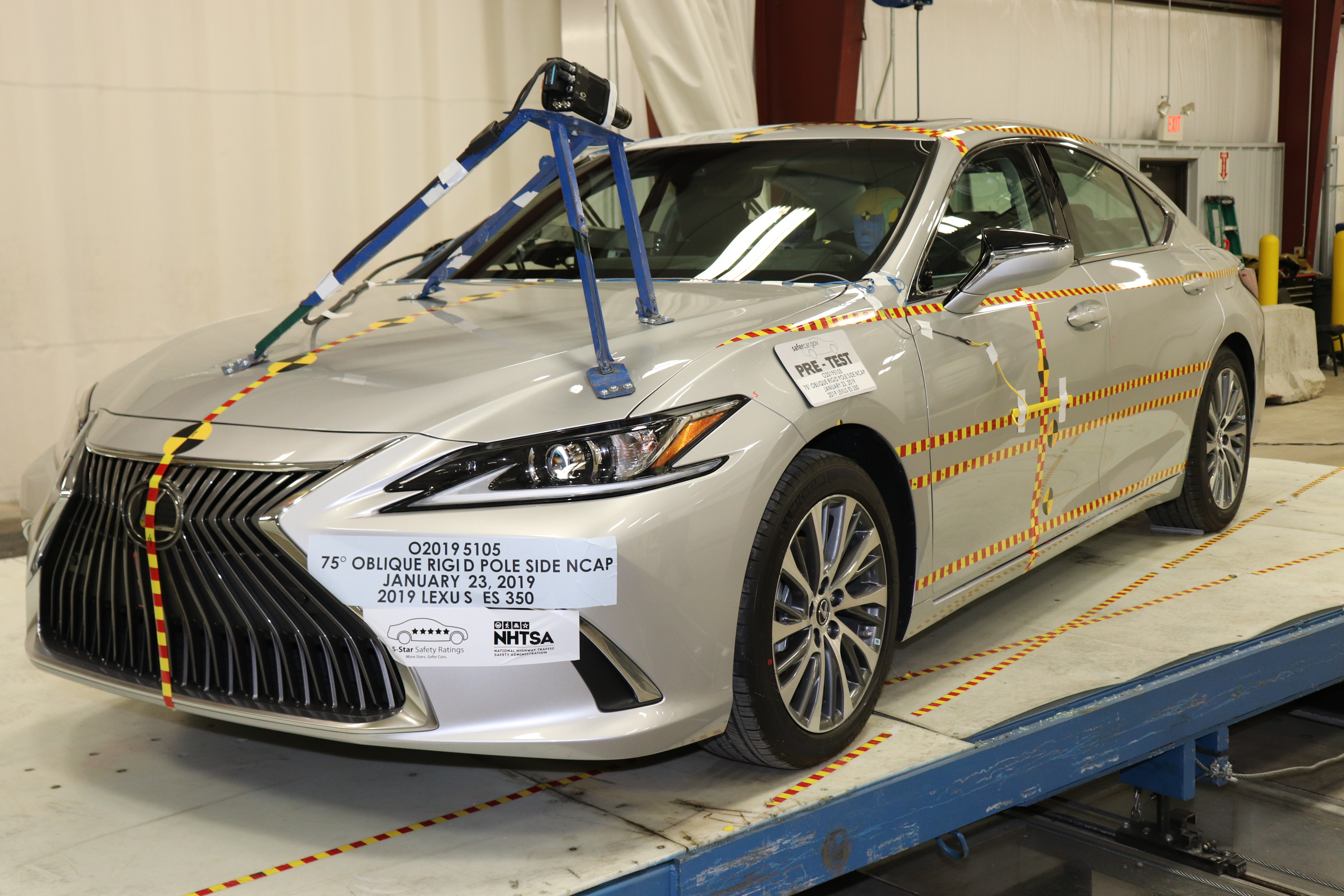 2019 LEXUS ES 350 crash image 5