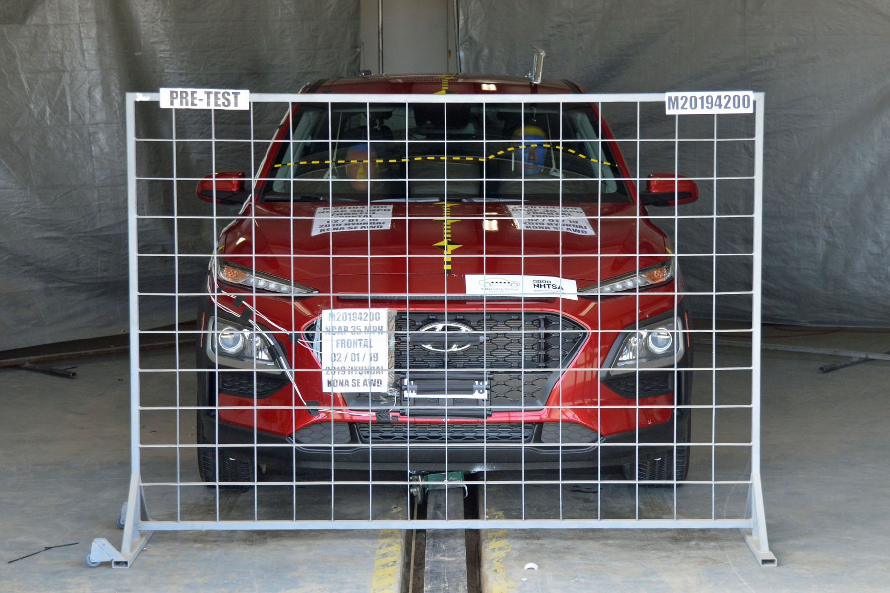 2019 HYUNDAI KONA crash-test photo