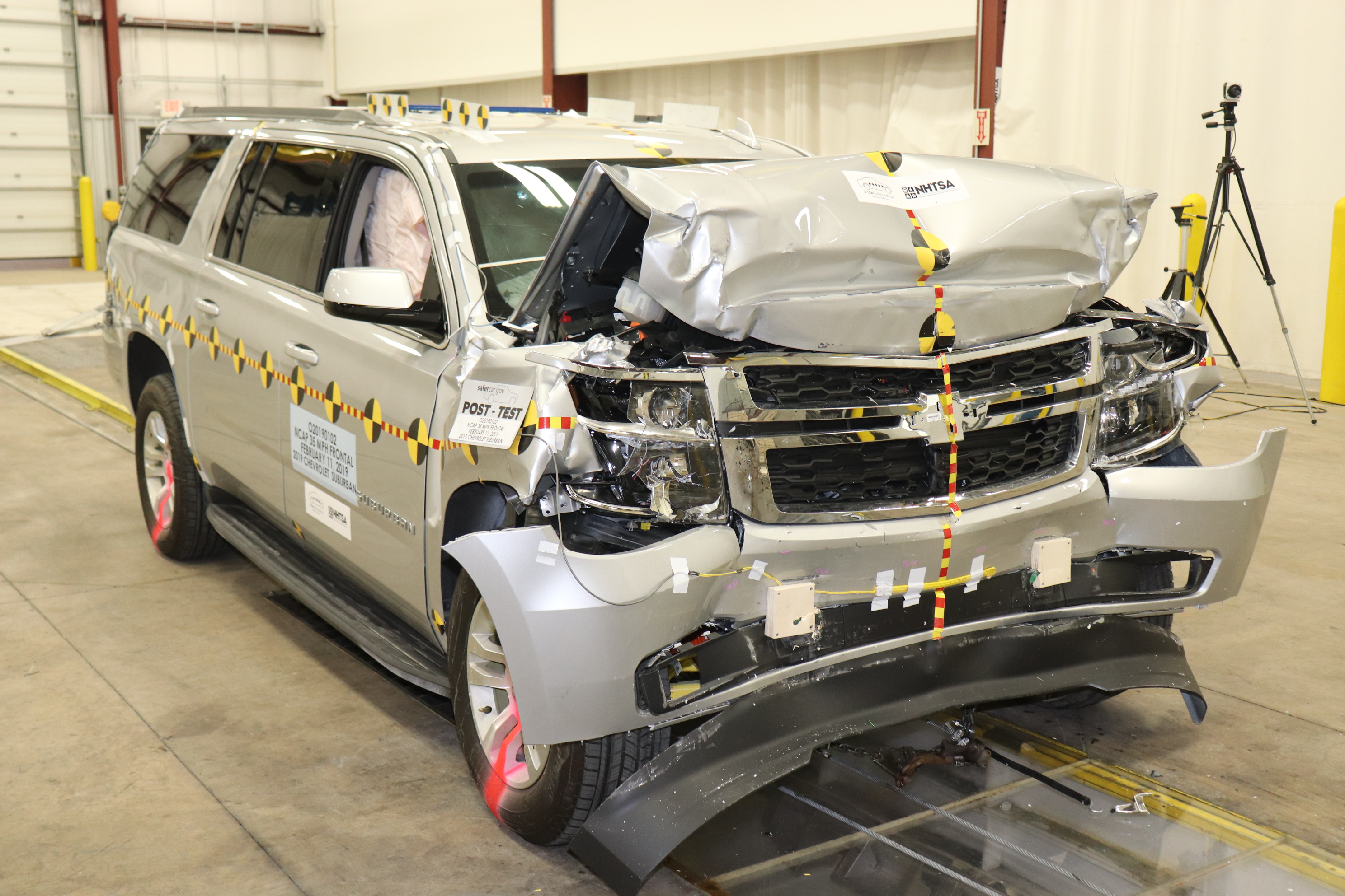 2019 CHEVROLET SUBURBAN crash image 15