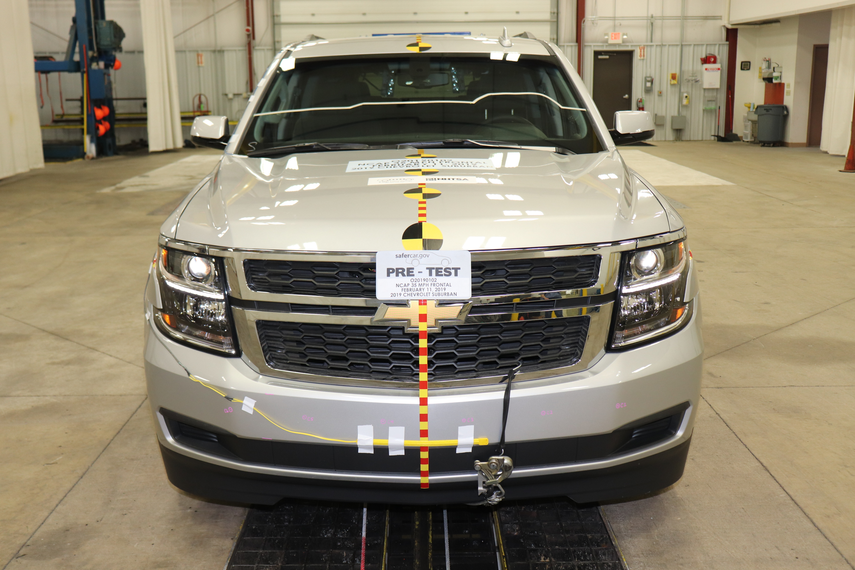 2019 CHEVROLET SUBURBAN crash image 8