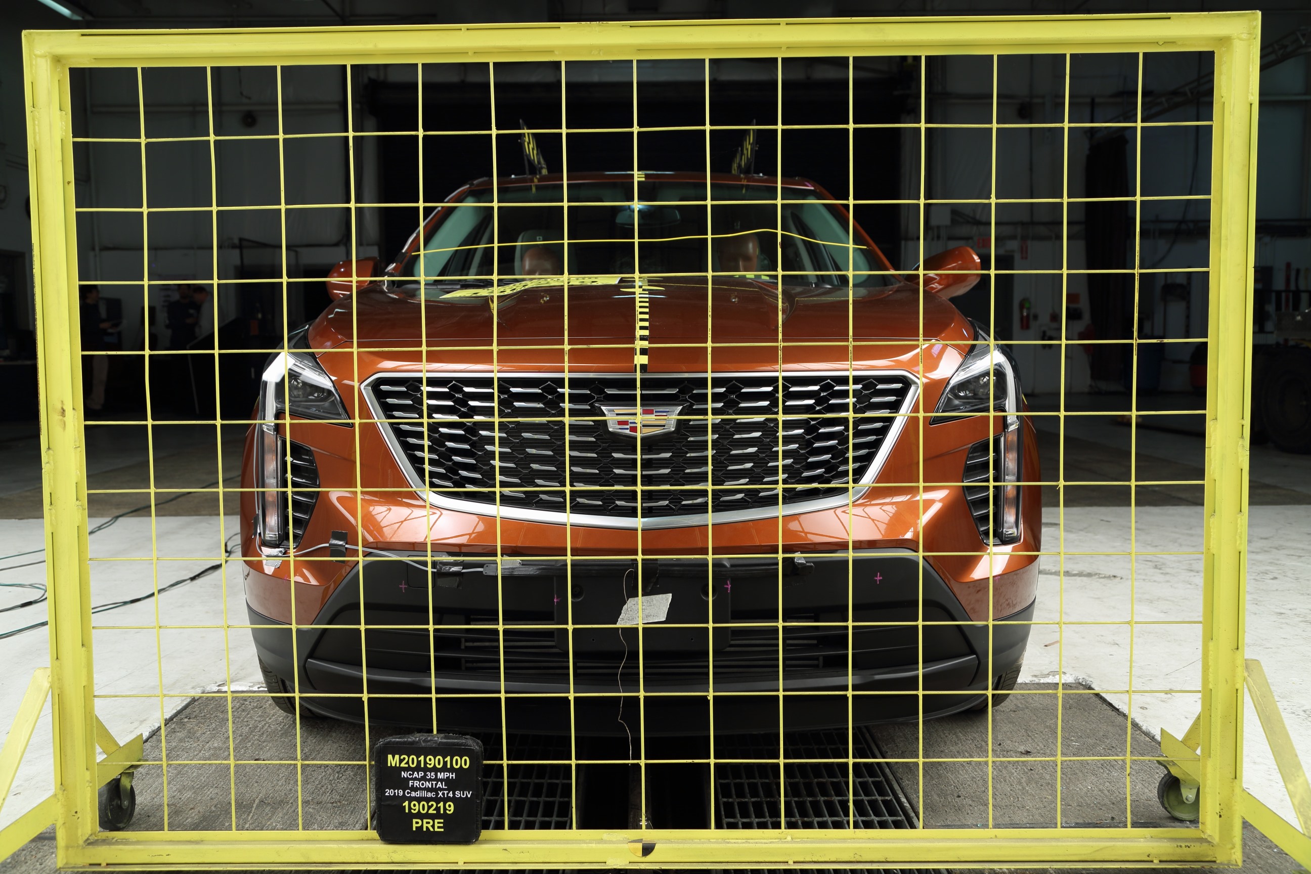 2019 CADILLAC XT4 crash image