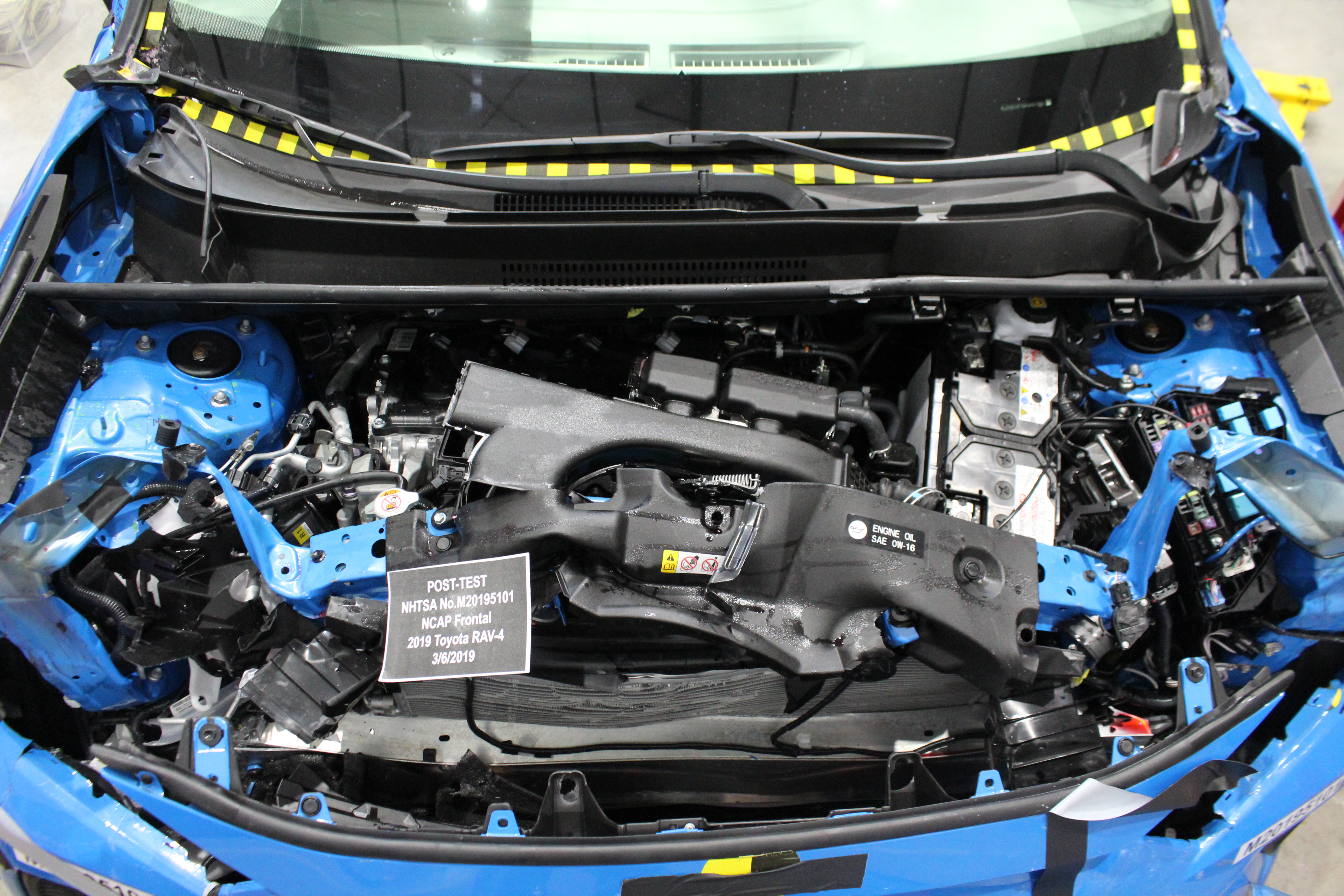 2019 TOYOTA RAV4 crash image 22