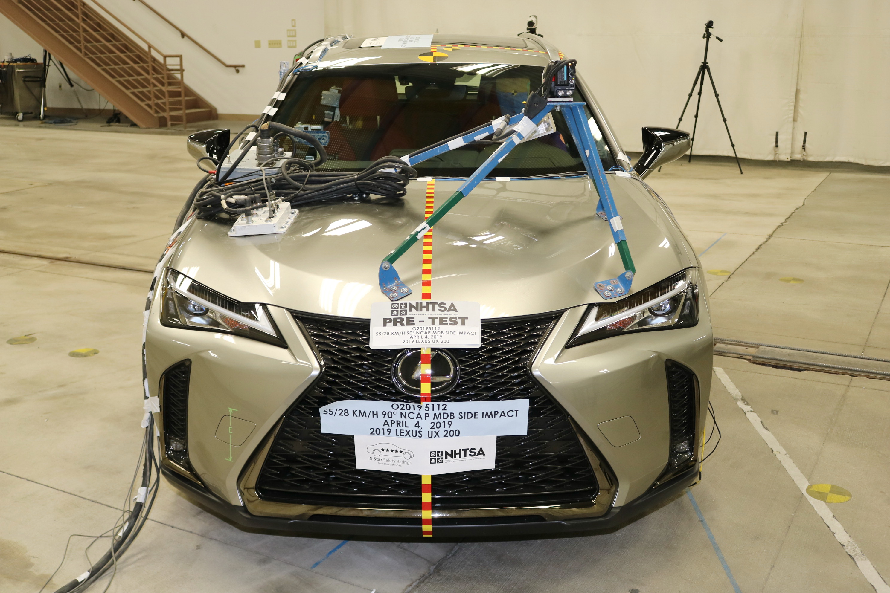 2019 LEXUS UX 200 crash image 3