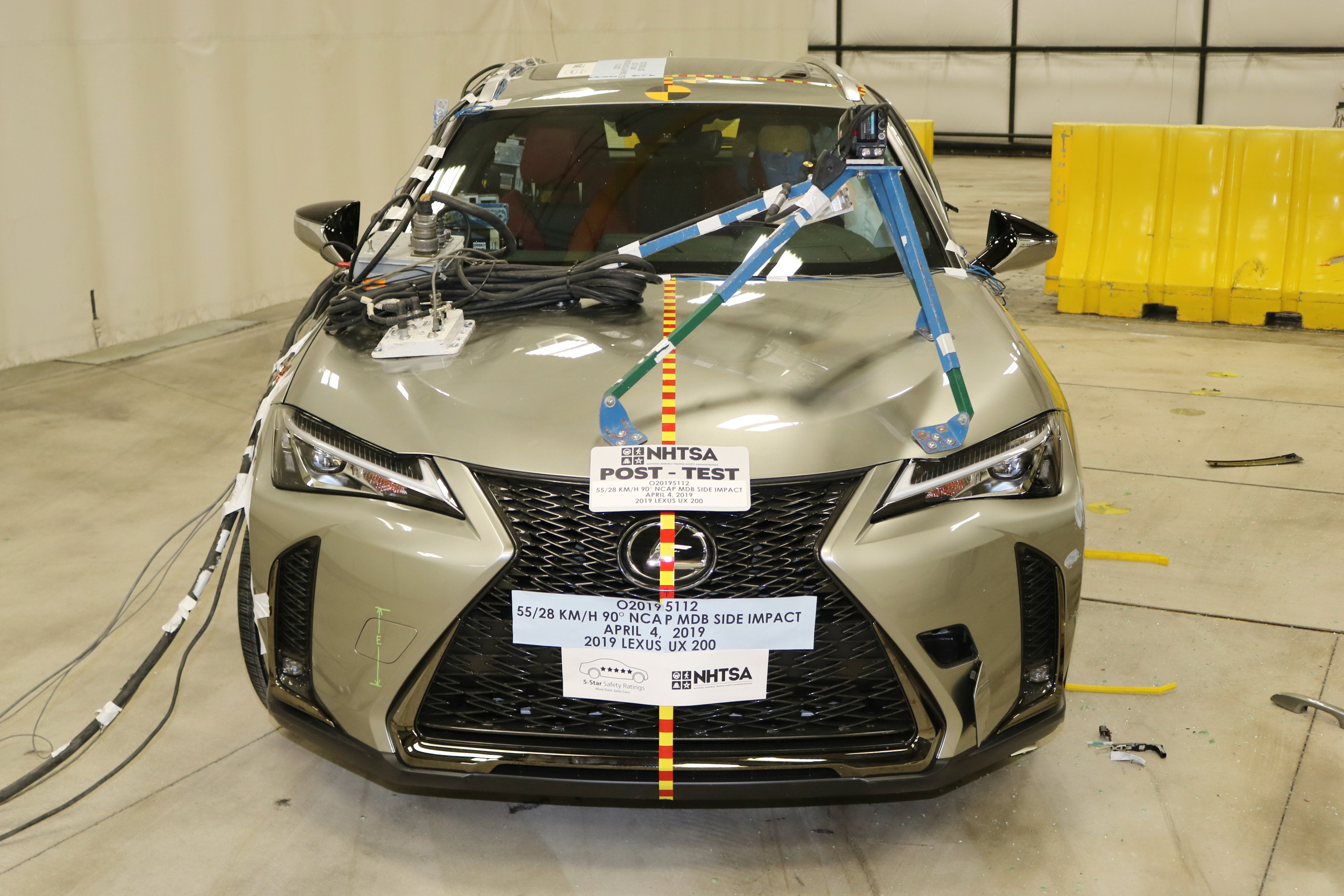 2019 LEXUS UX 200 crash image 4