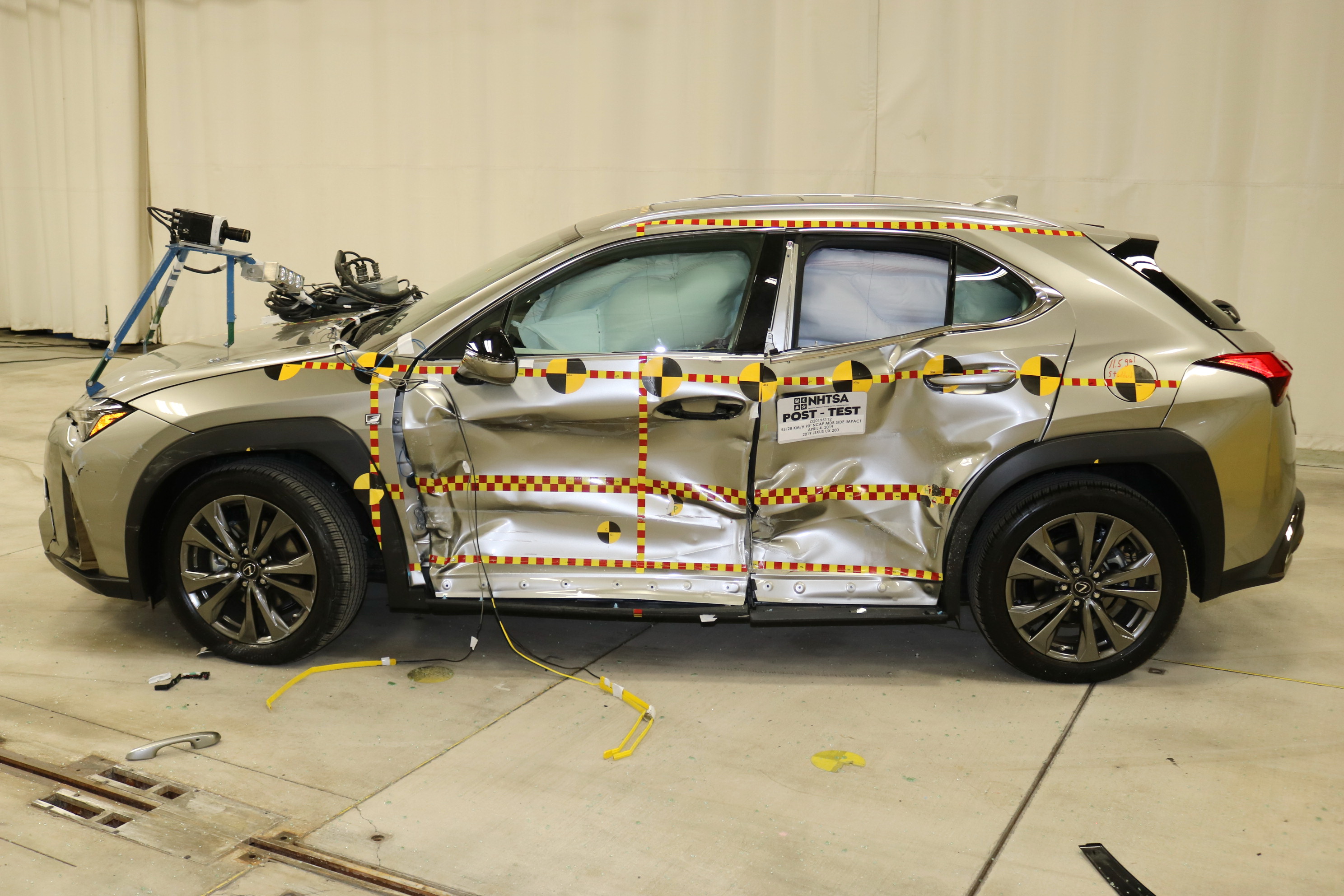 2019 LEXUS UX 200 crash image 8