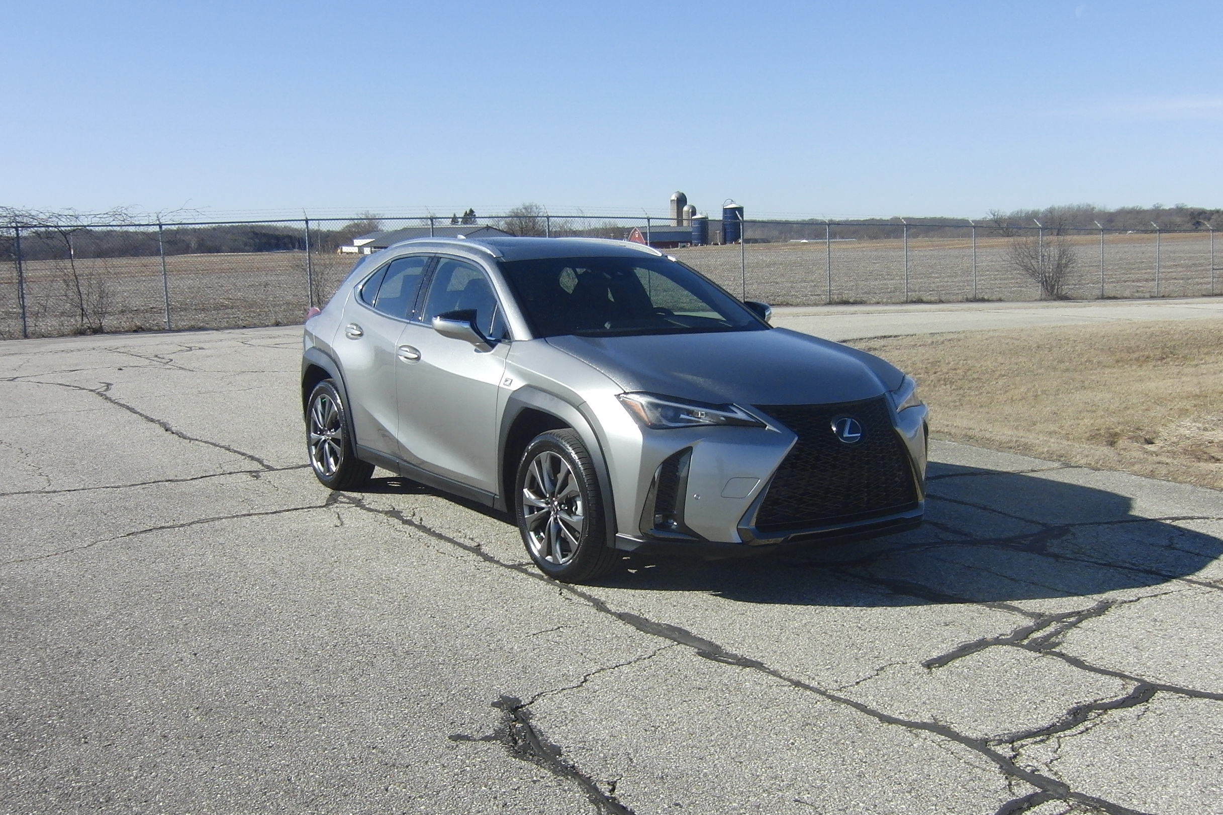 2019 LEXUS UX 200 crash-test photo