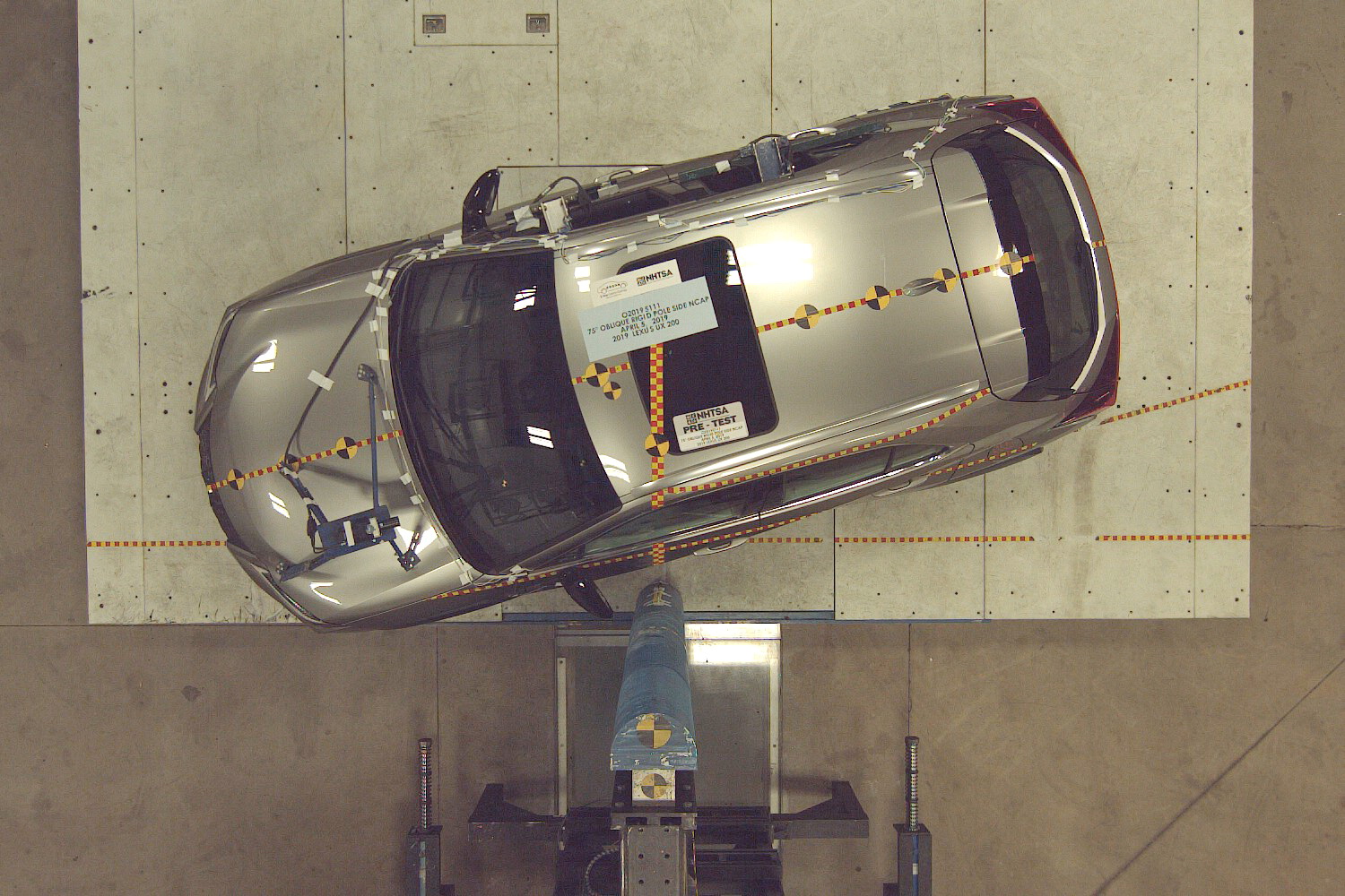 2019 LEXUS UX 200 crash image 15