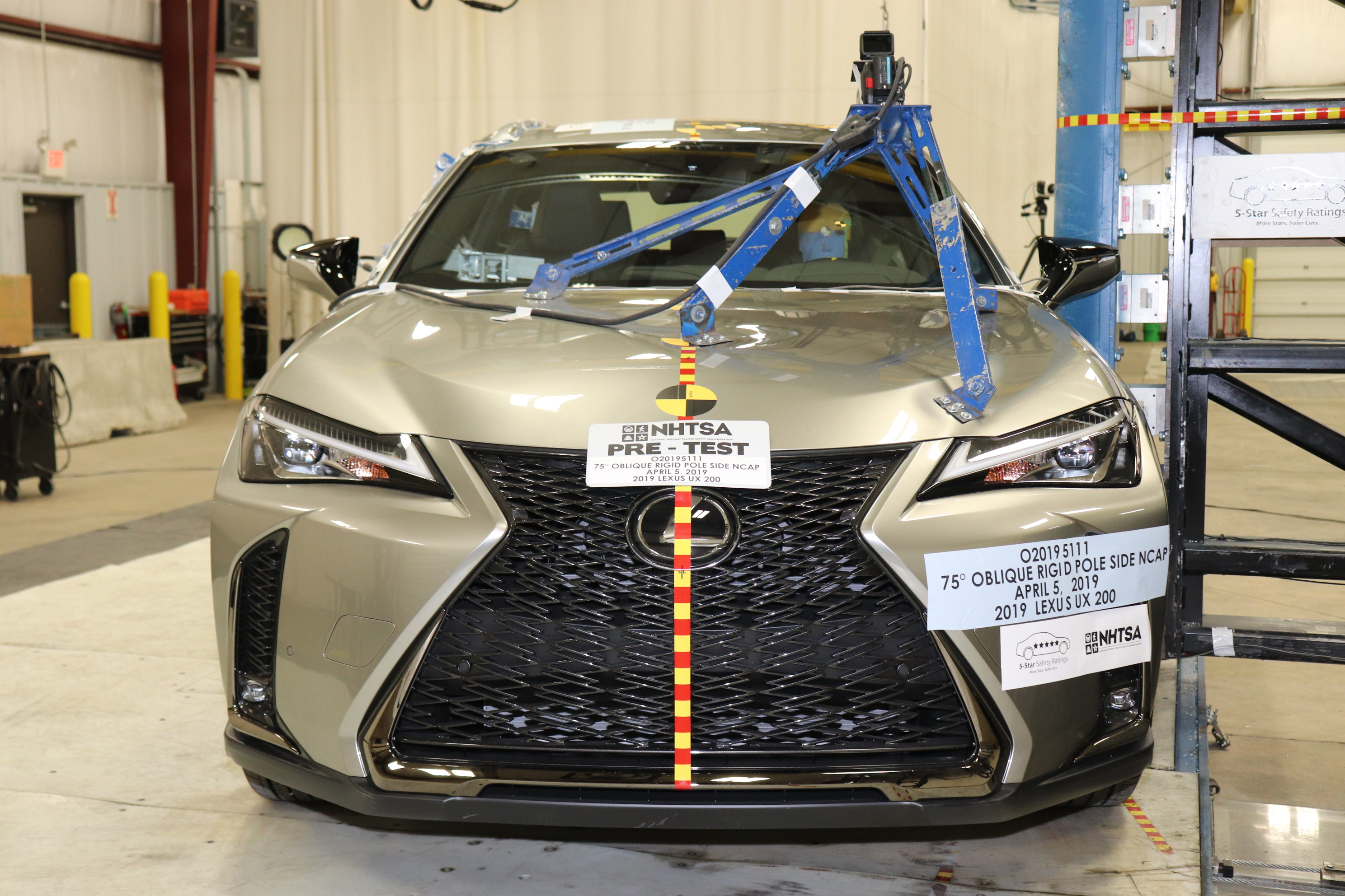 2019 LEXUS UX 200 crash image 3