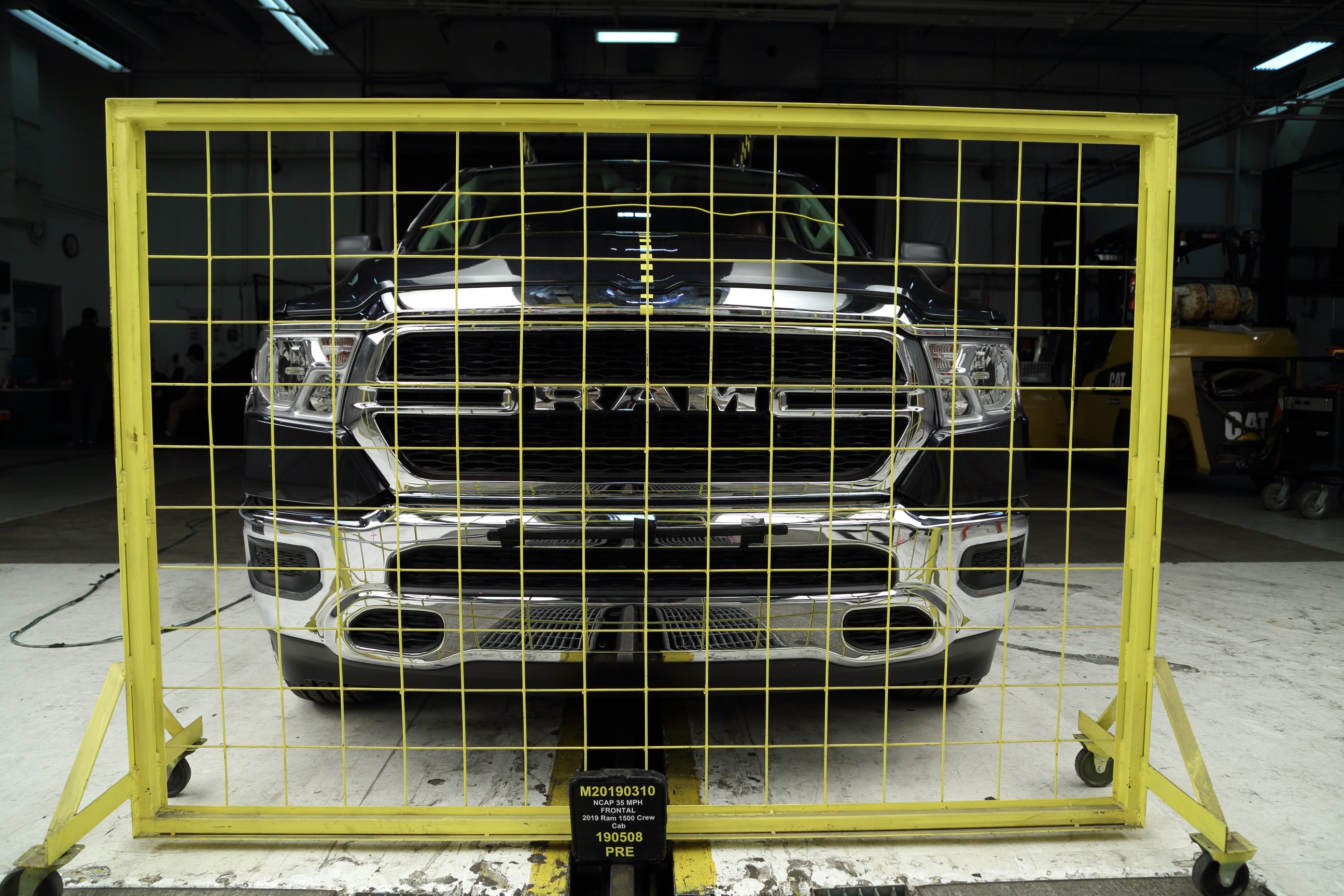 2019 RAM 1500 CREW crash image