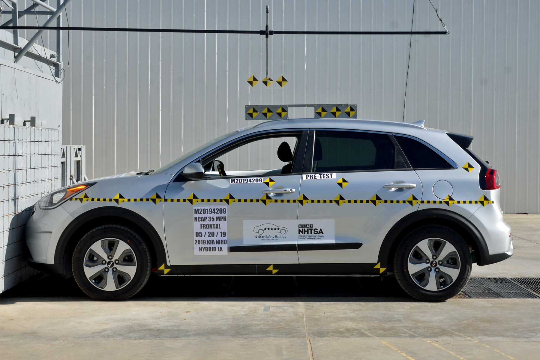 2019 KIA NIRO crash image 10