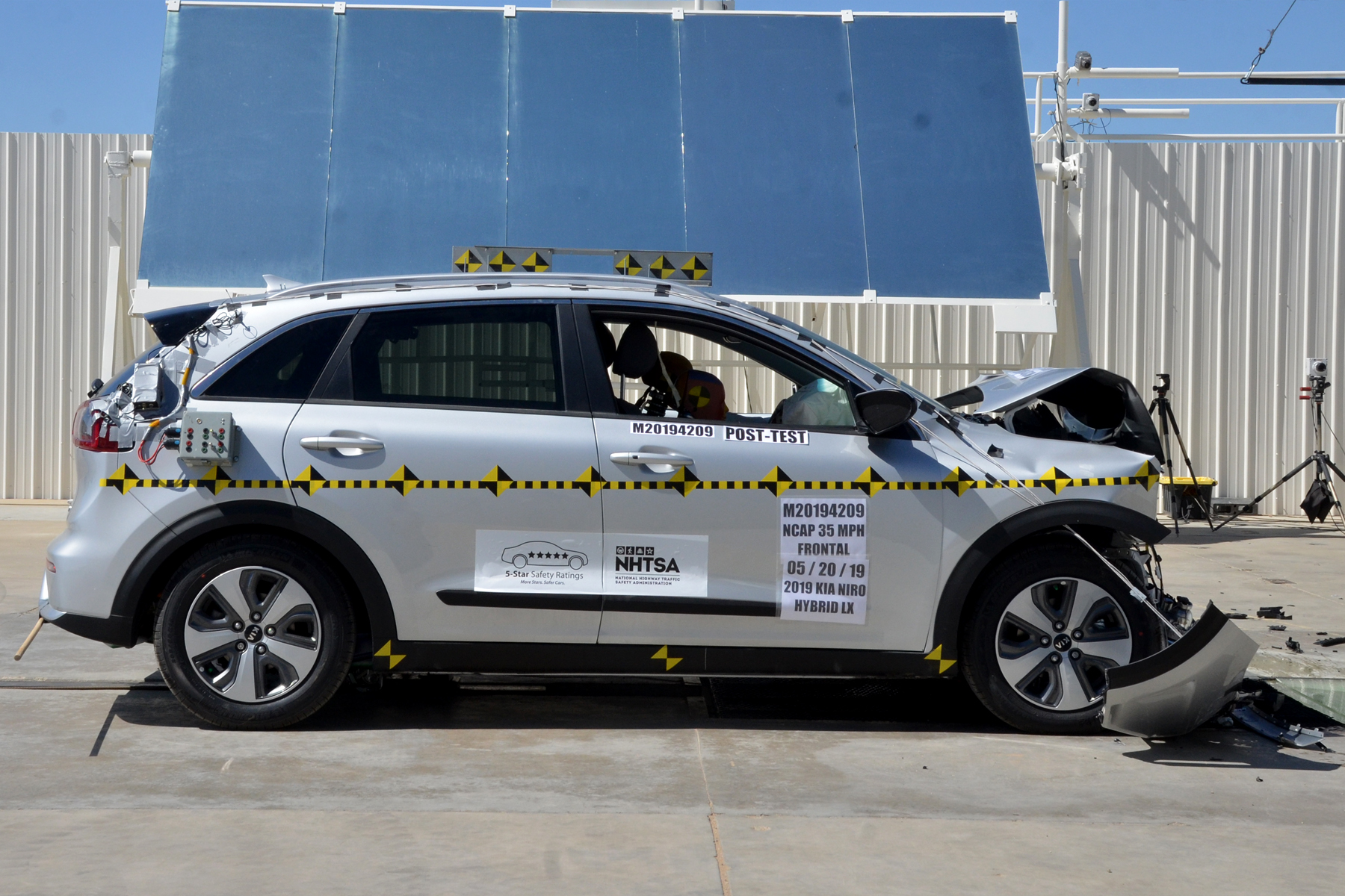 2019 KIA NIRO crash image 13