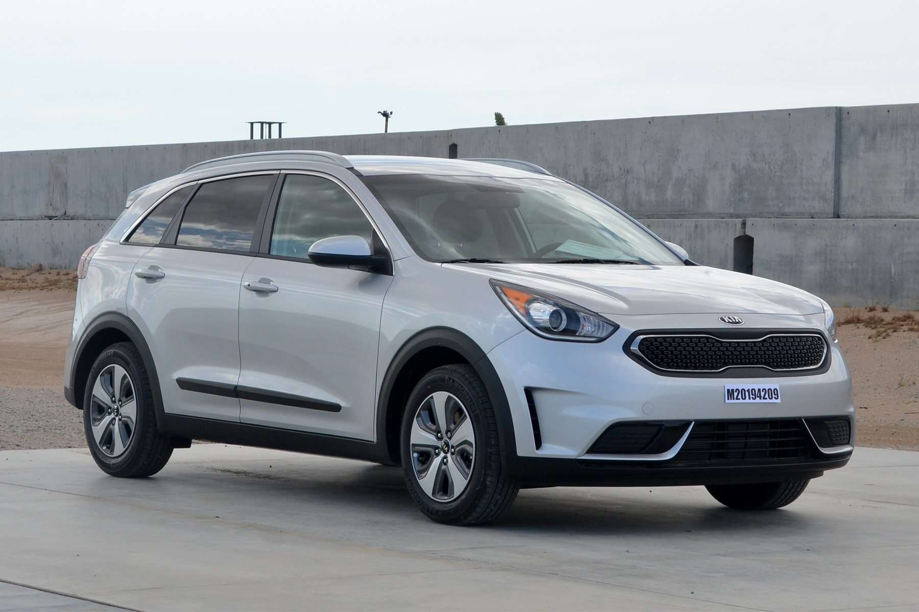 2019 KIA NIRO crash image 6