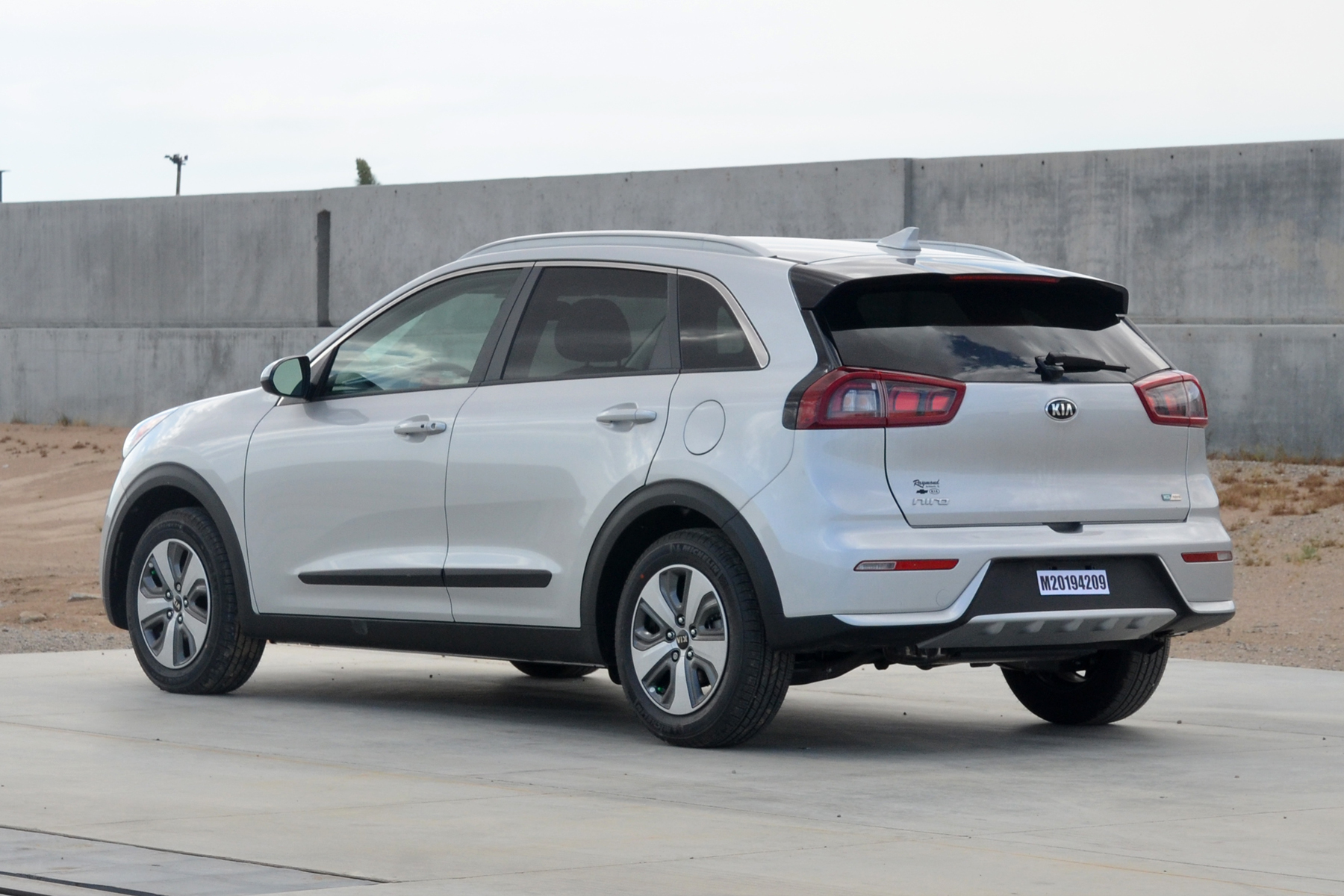 2019 KIA NIRO crash image 7