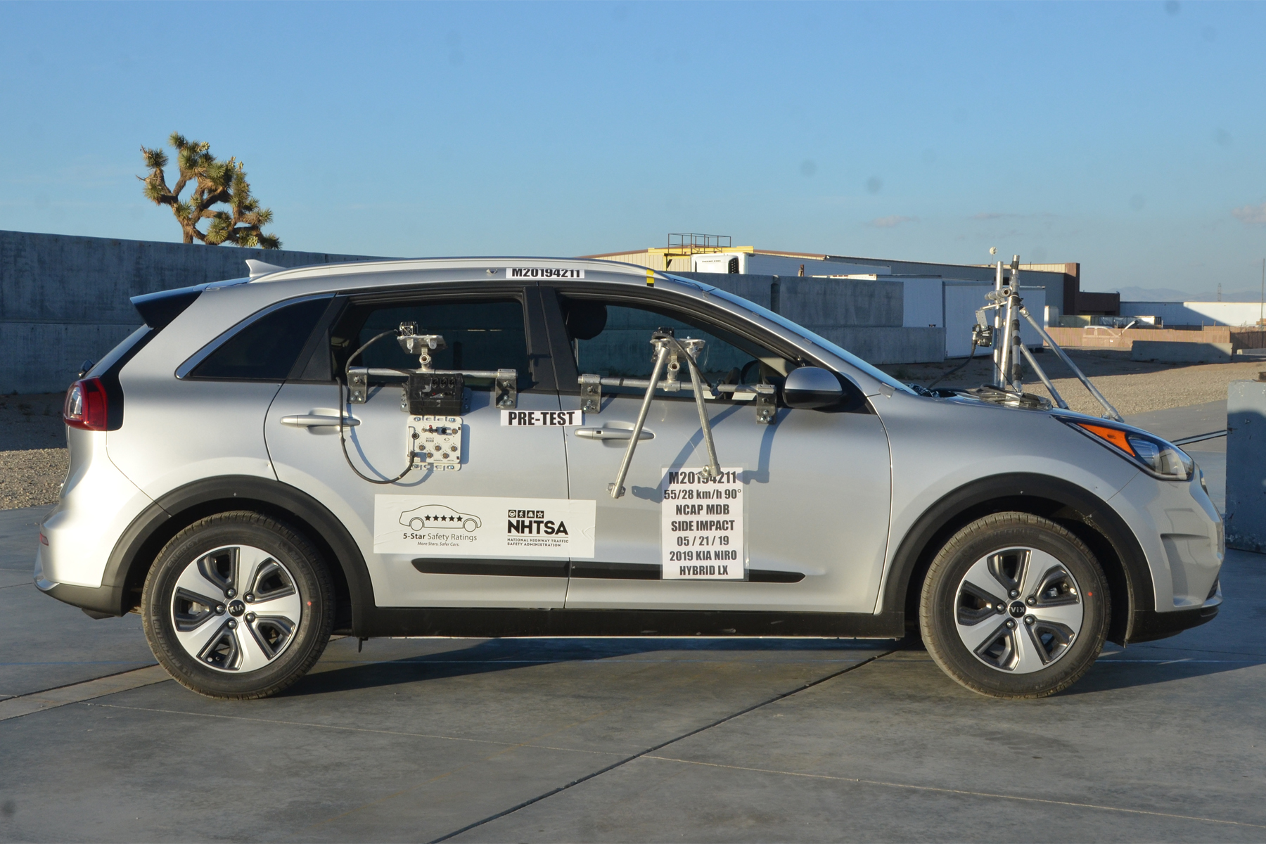 2019 KIA NIRO crash image 13