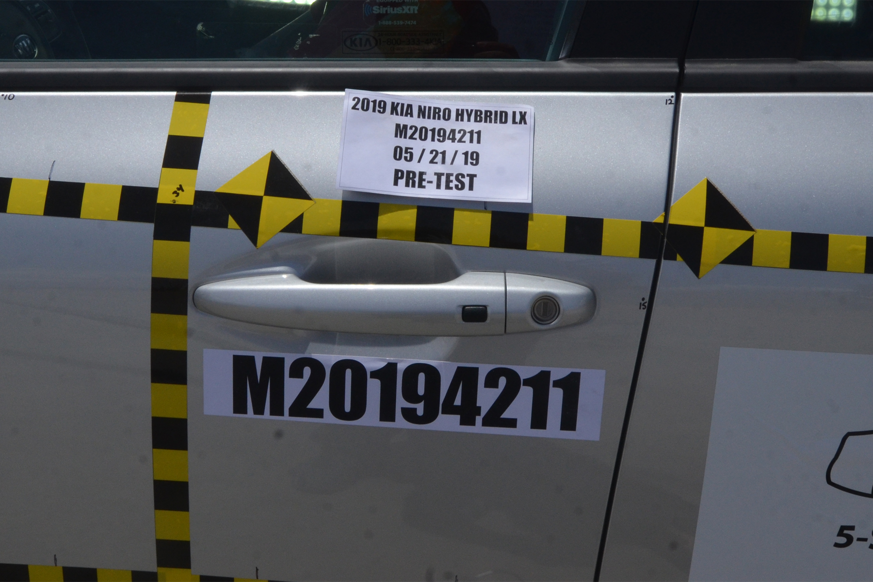 2019 KIA NIRO crash image 21