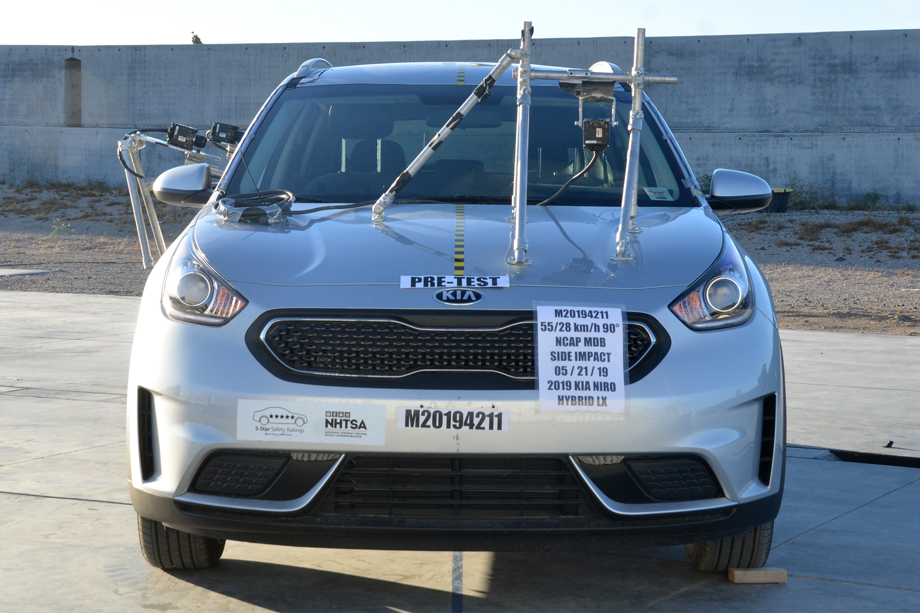 2019 KIA NIRO crash image 3