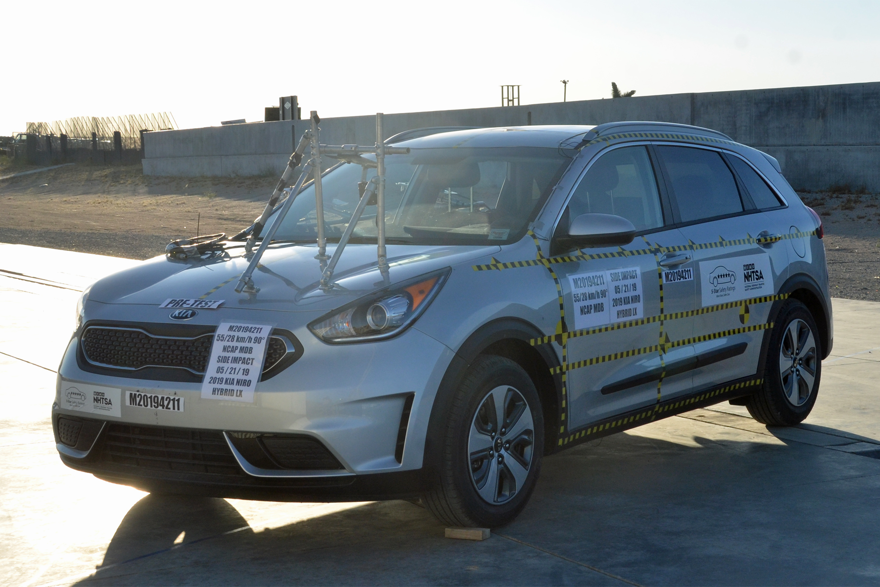2019 KIA NIRO crash image 5
