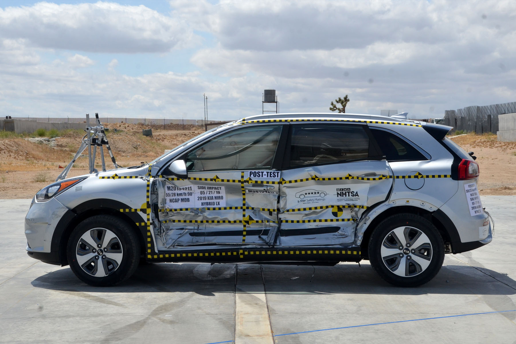 2019 KIA NIRO crash image 8