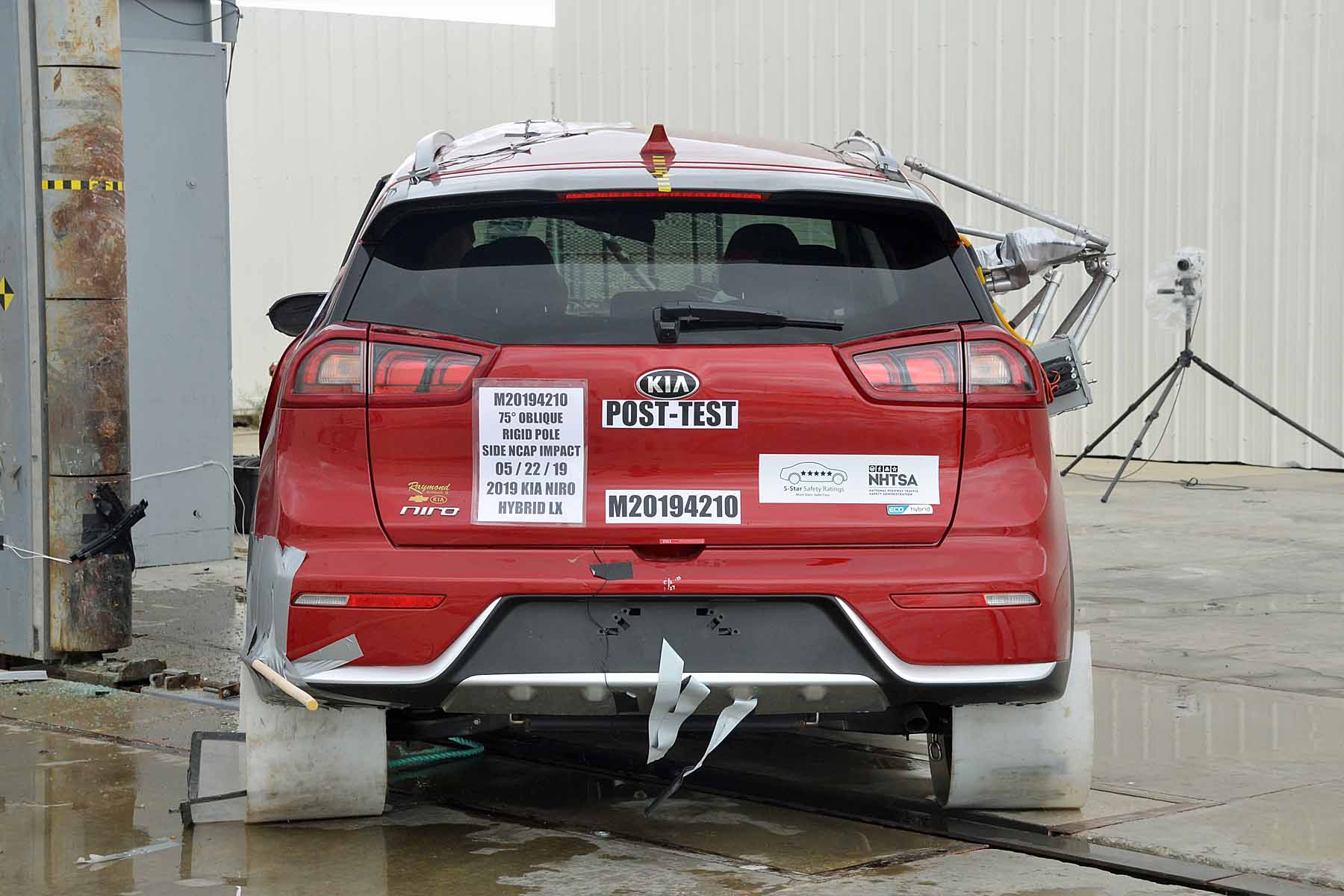 2019 KIA NIRO crash image 12