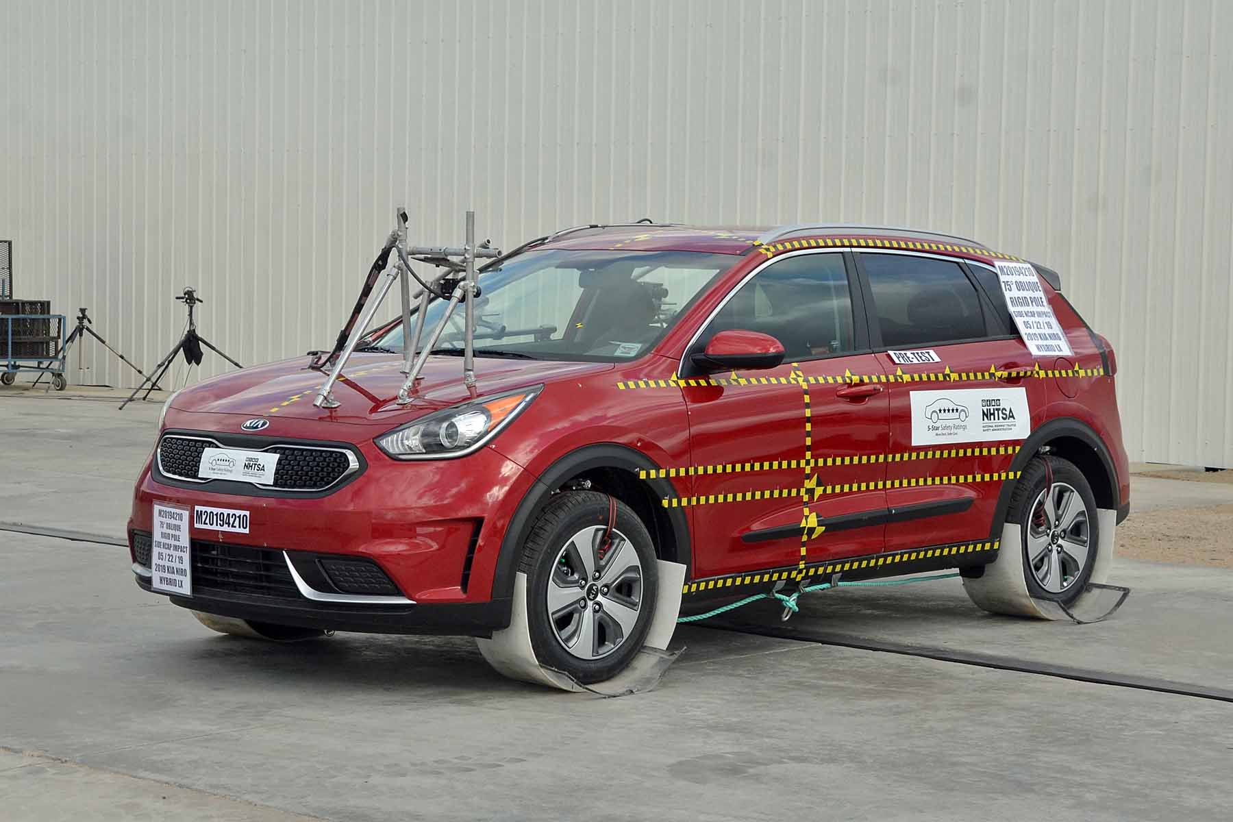 2019 KIA NIRO crash image 5