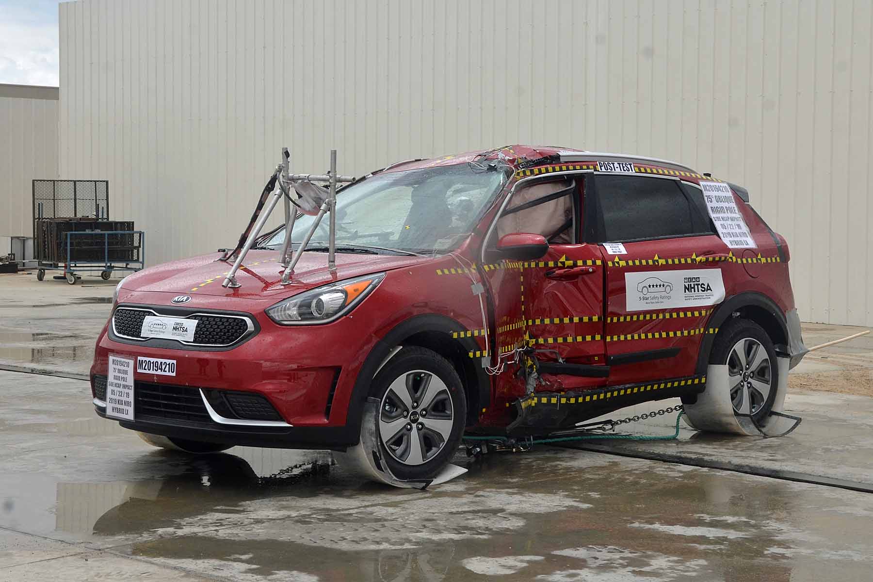 2019 KIA NIRO crash image 6