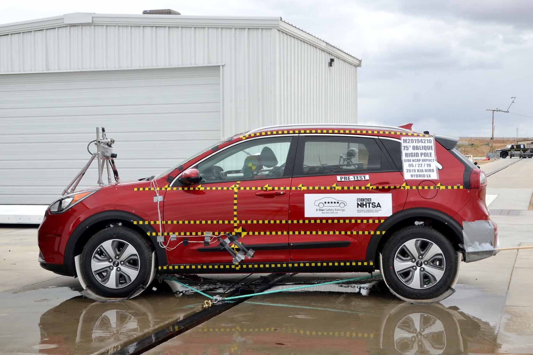 2019 KIA NIRO crash image 7