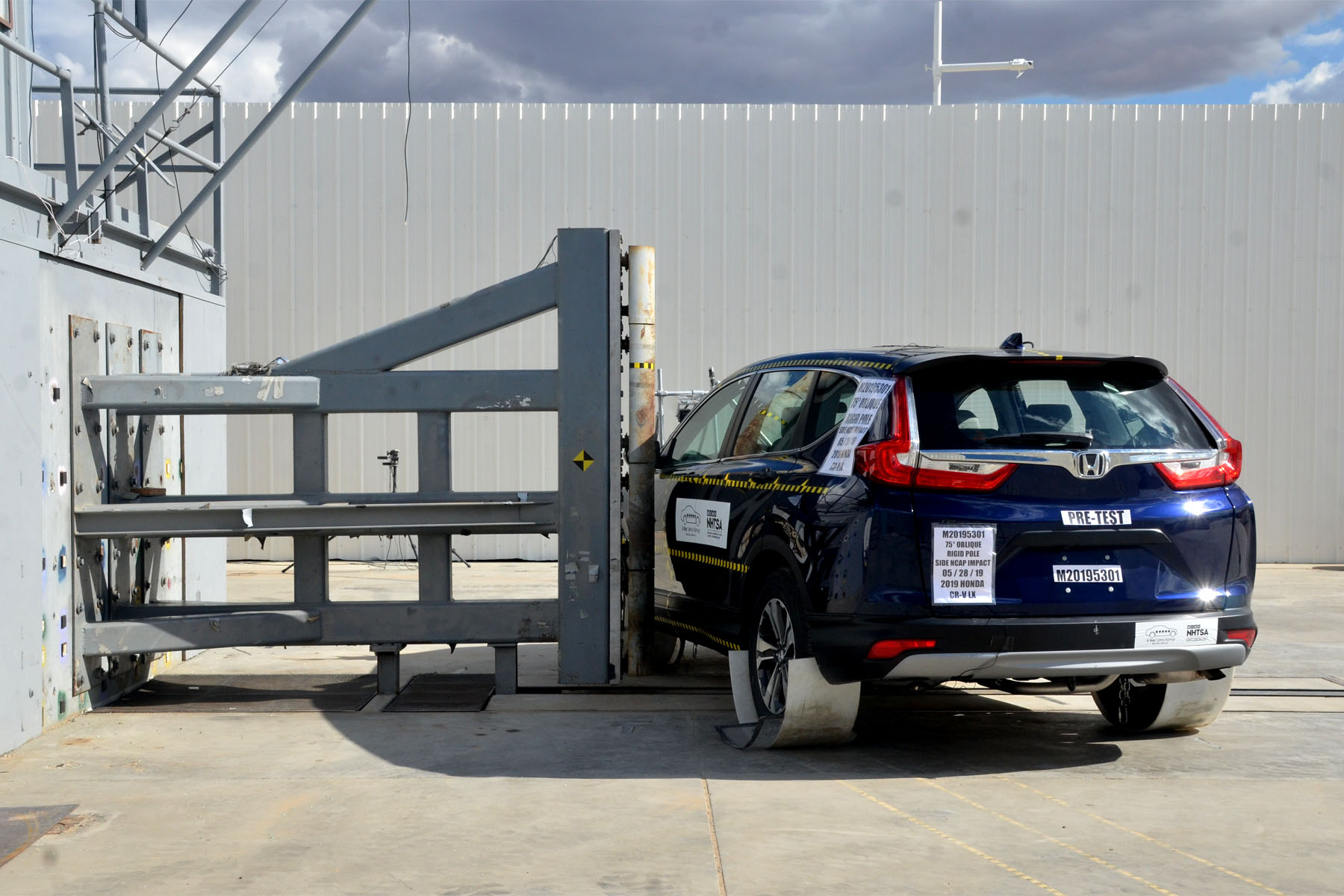 2019 HONDA CR-V crash image 18
