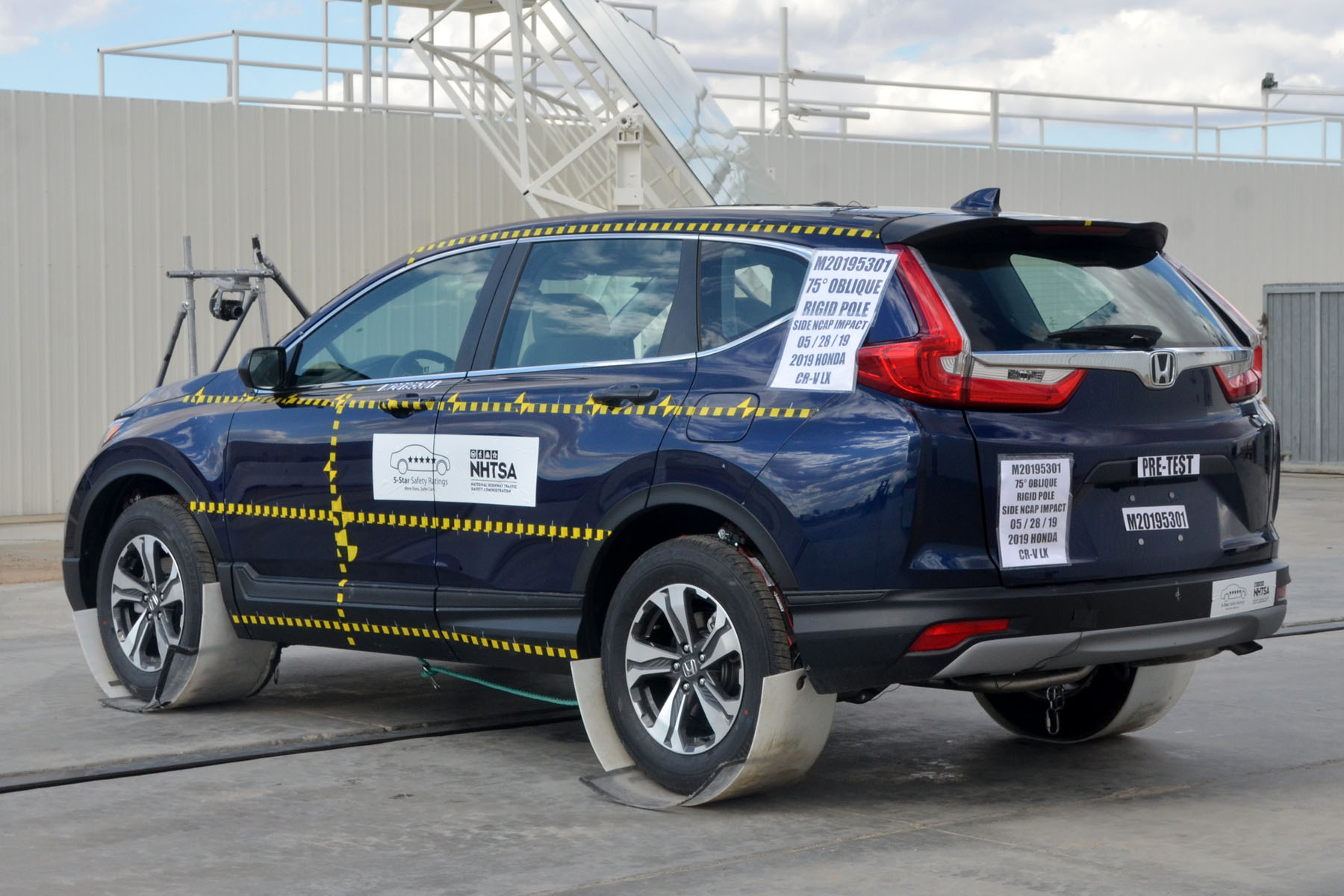 2019 HONDA CR-V crash image 9