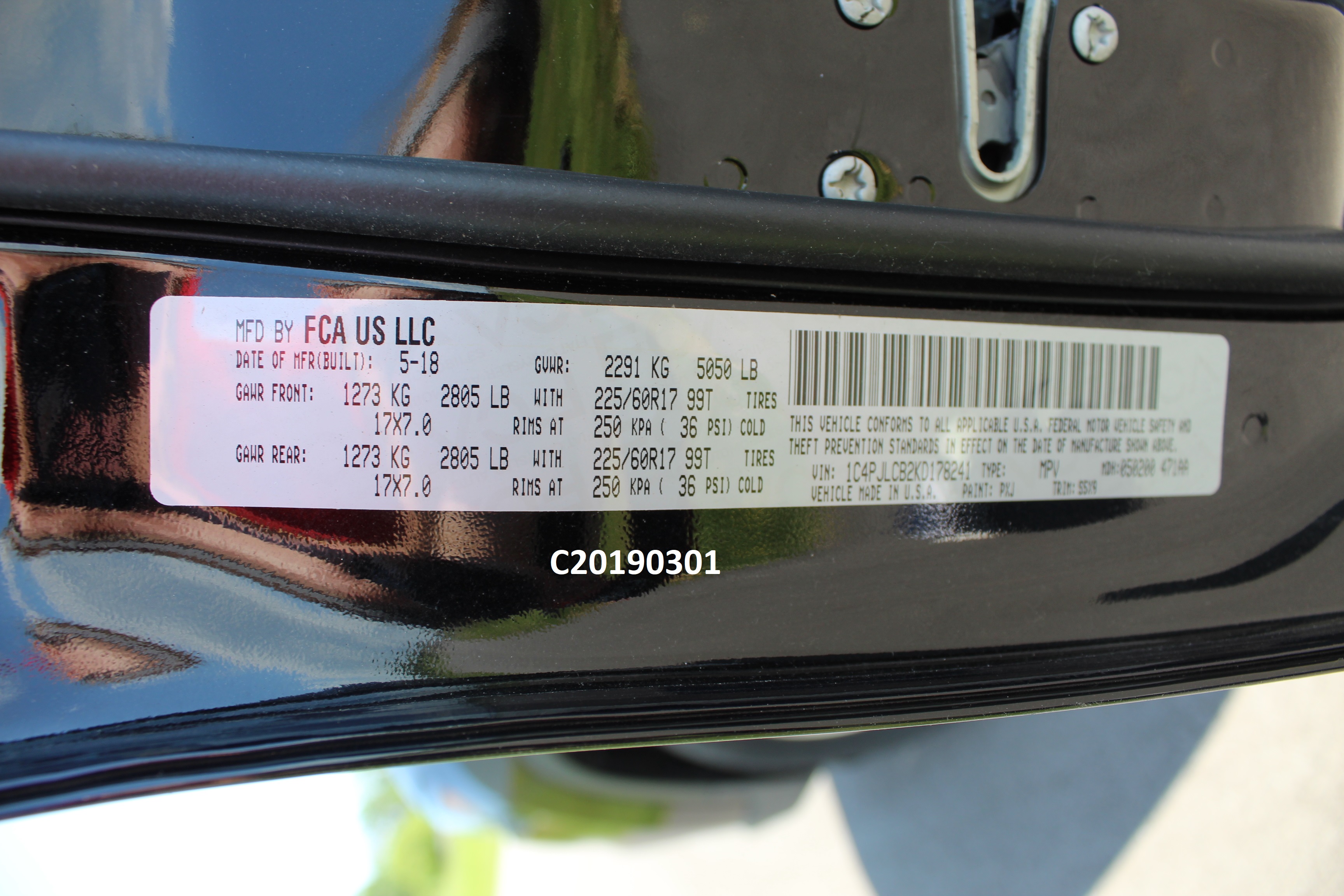 2019 JEEP CHEROKEE crash image