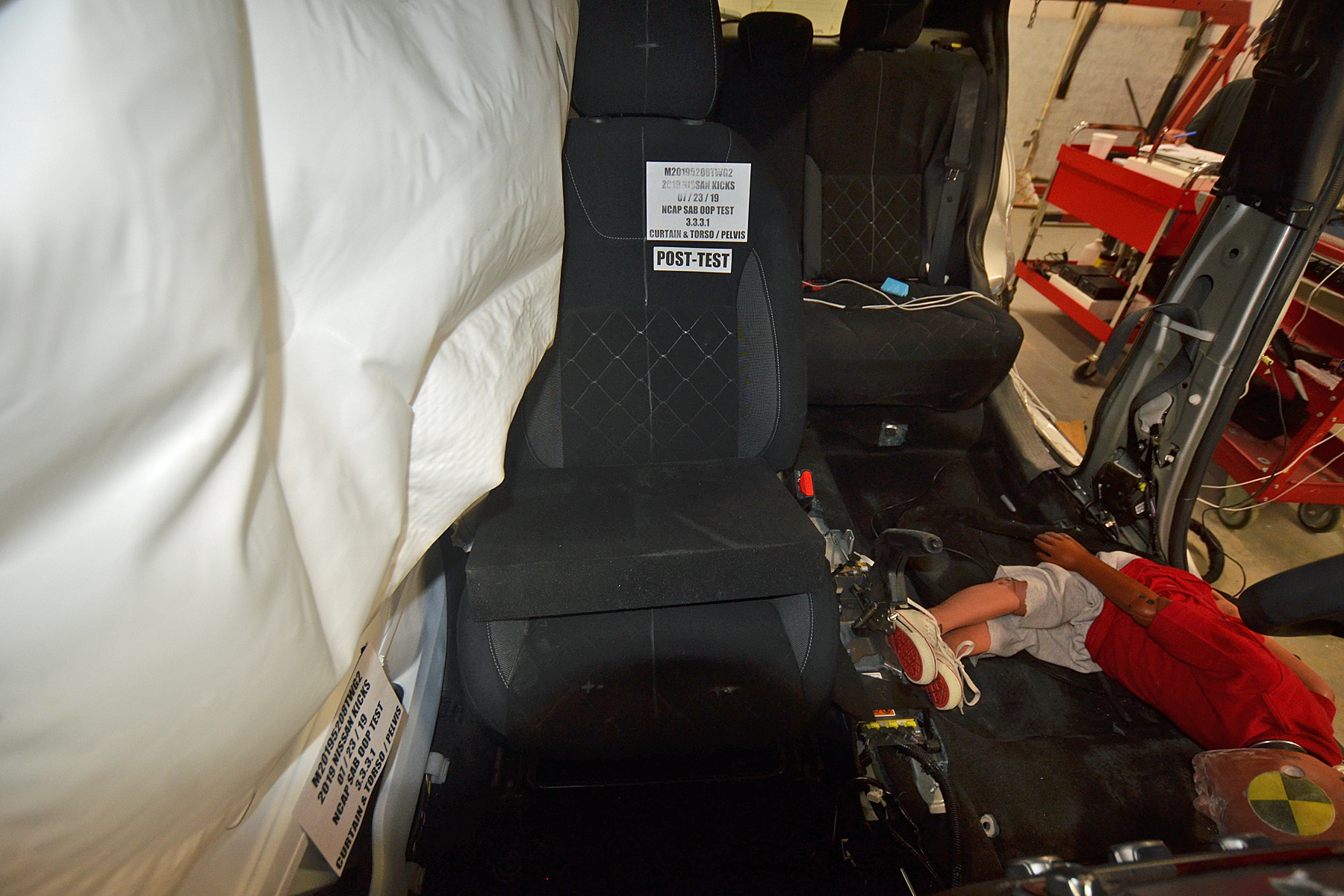 2019 NISSAN OTHER crash image 14