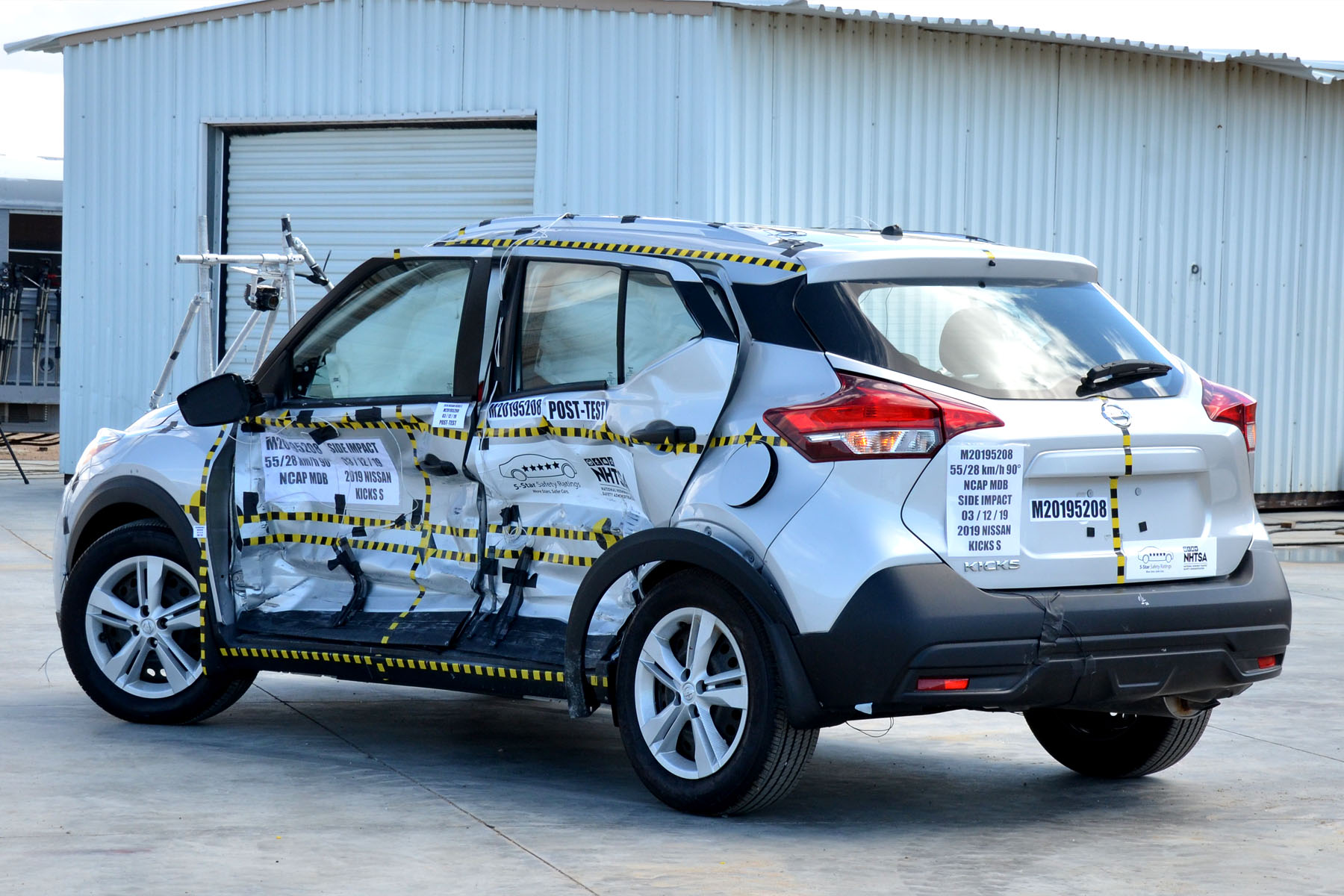 2019 NISSAN OTHER crash image 5